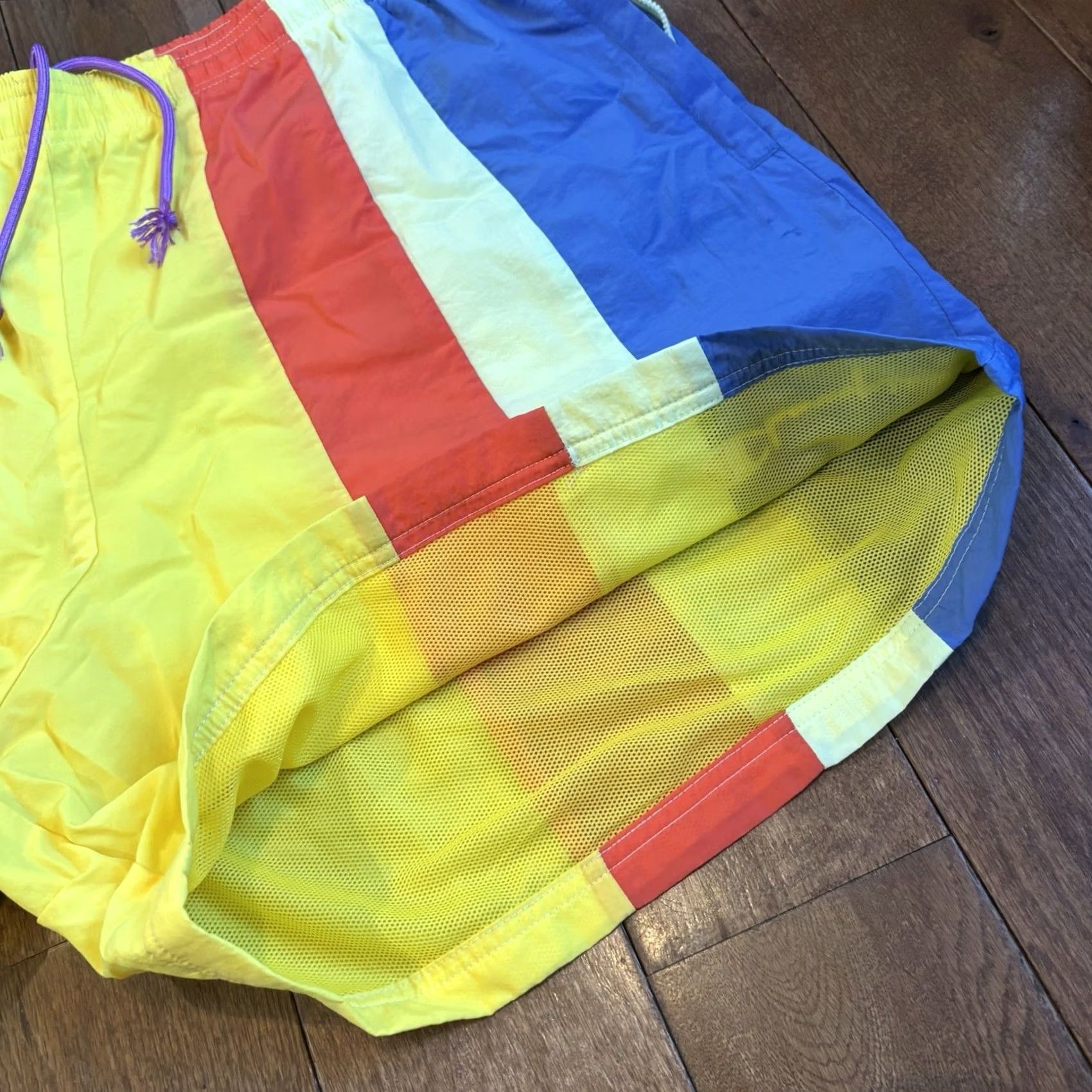 Champion Champion Nylon Warm Up Shorts Yellow Red Multicolor 6” Vertical Stripe 2XL Mens Size US 39 - 3 Thumbnail