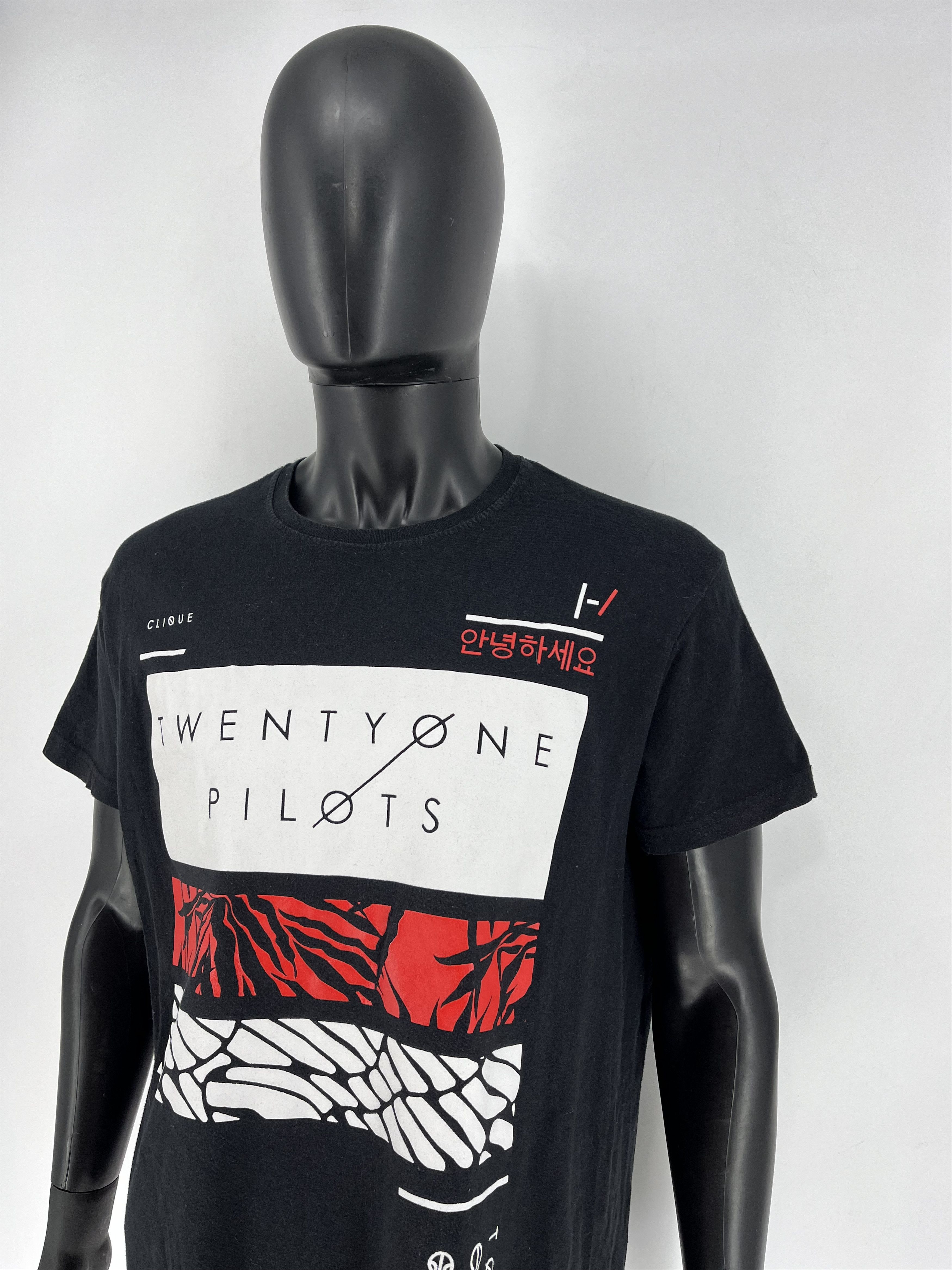 Band Tees × Vintage Vintage Y2K Twenty One Pilots Cult Rock Band Tee Size US XL / EU 56 / 4 - 4 Thumbnail