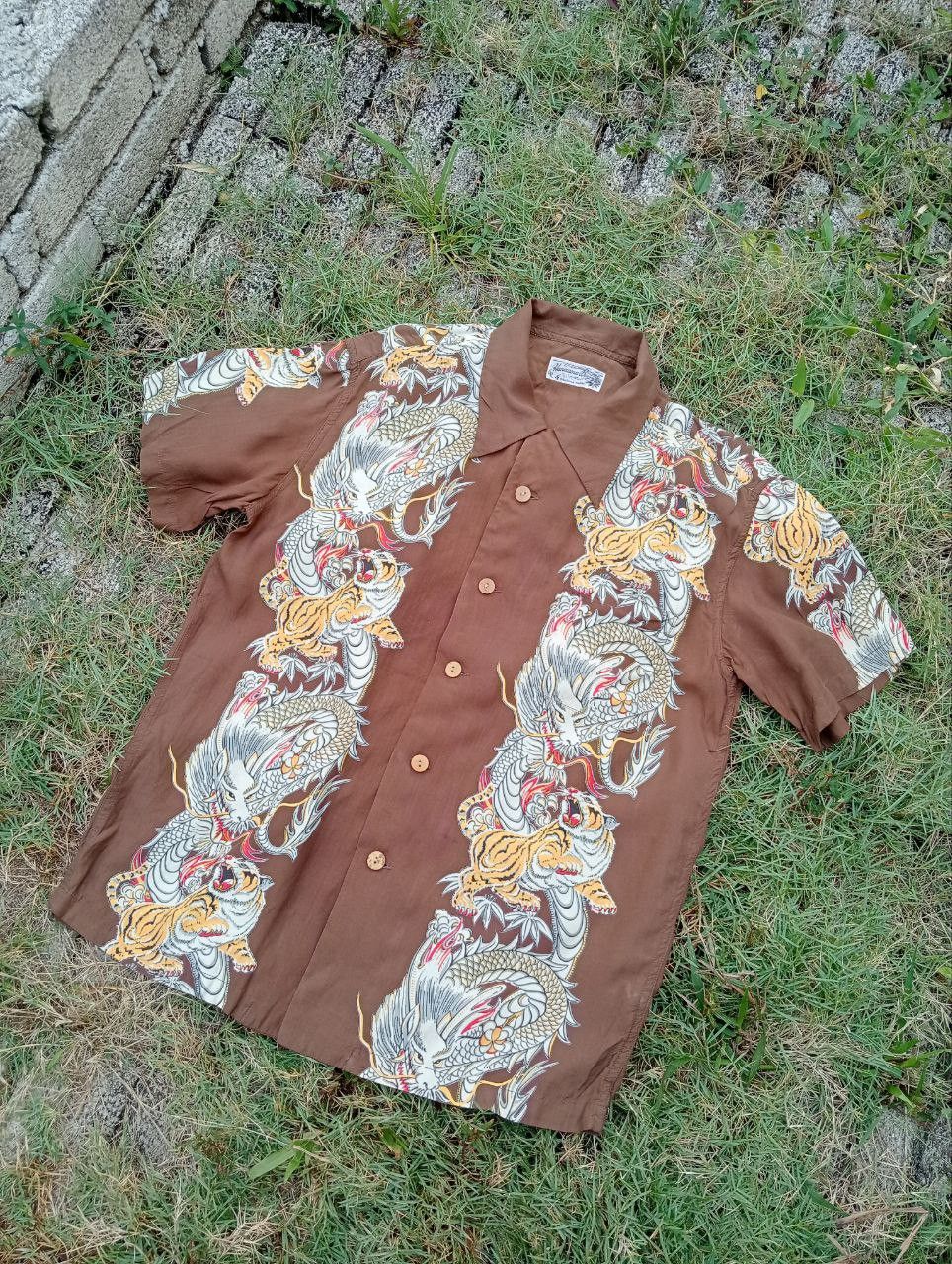 Japanese Brand Vintage Japanese Hanauma Bay Dragon Tiger Aloha Shirt Size US L / EU 52-54 / 3 - 2 Thumbnail