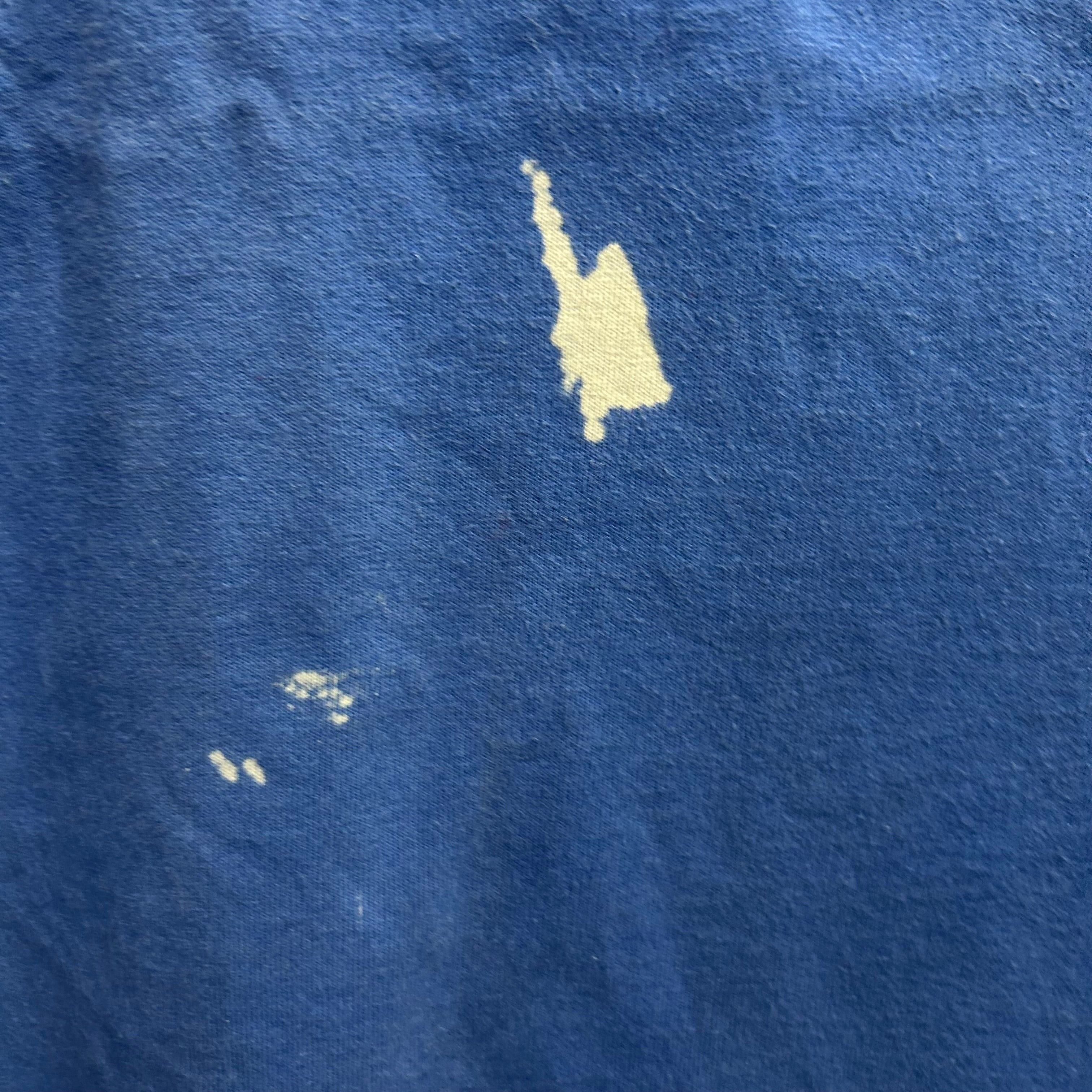 Vintage 90’s Marlboro Unlimited Wolf Pocket Tee Size XL