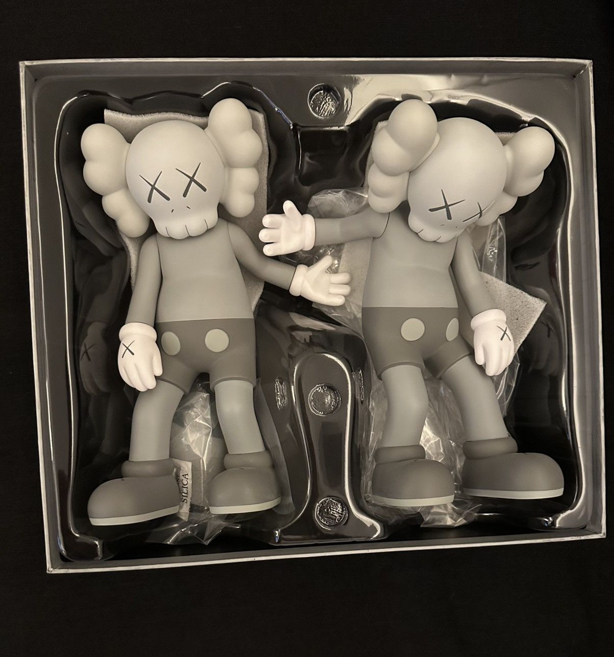 Kaws Kaws “Along The Way” Grey Figures Size ONE SIZE - 5 Thumbnail