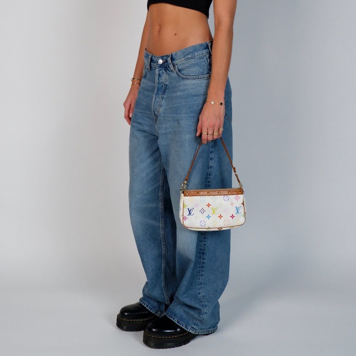 Louis Vuitton × Takashi Murakami Louis Vuitton x Takashi Murakami White Monogram Pochette Size ONE SIZE - 3 Thumbnail