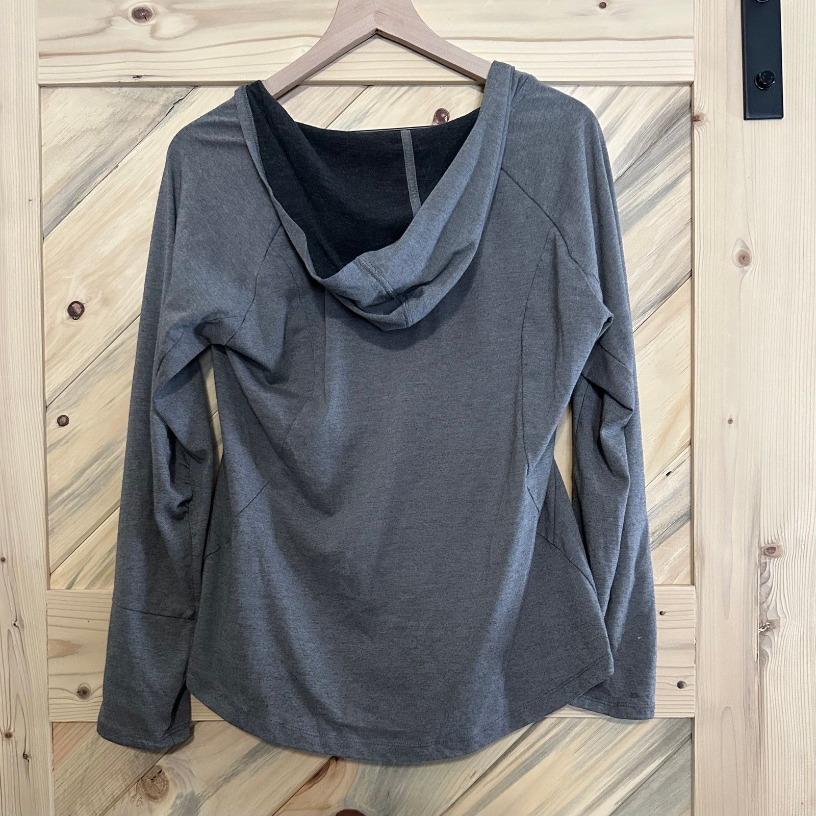 Rei Large REI Top with zipper sleeve to keep your ID or keys Size L / US 10 / IT 46 - 3 Thumbnail