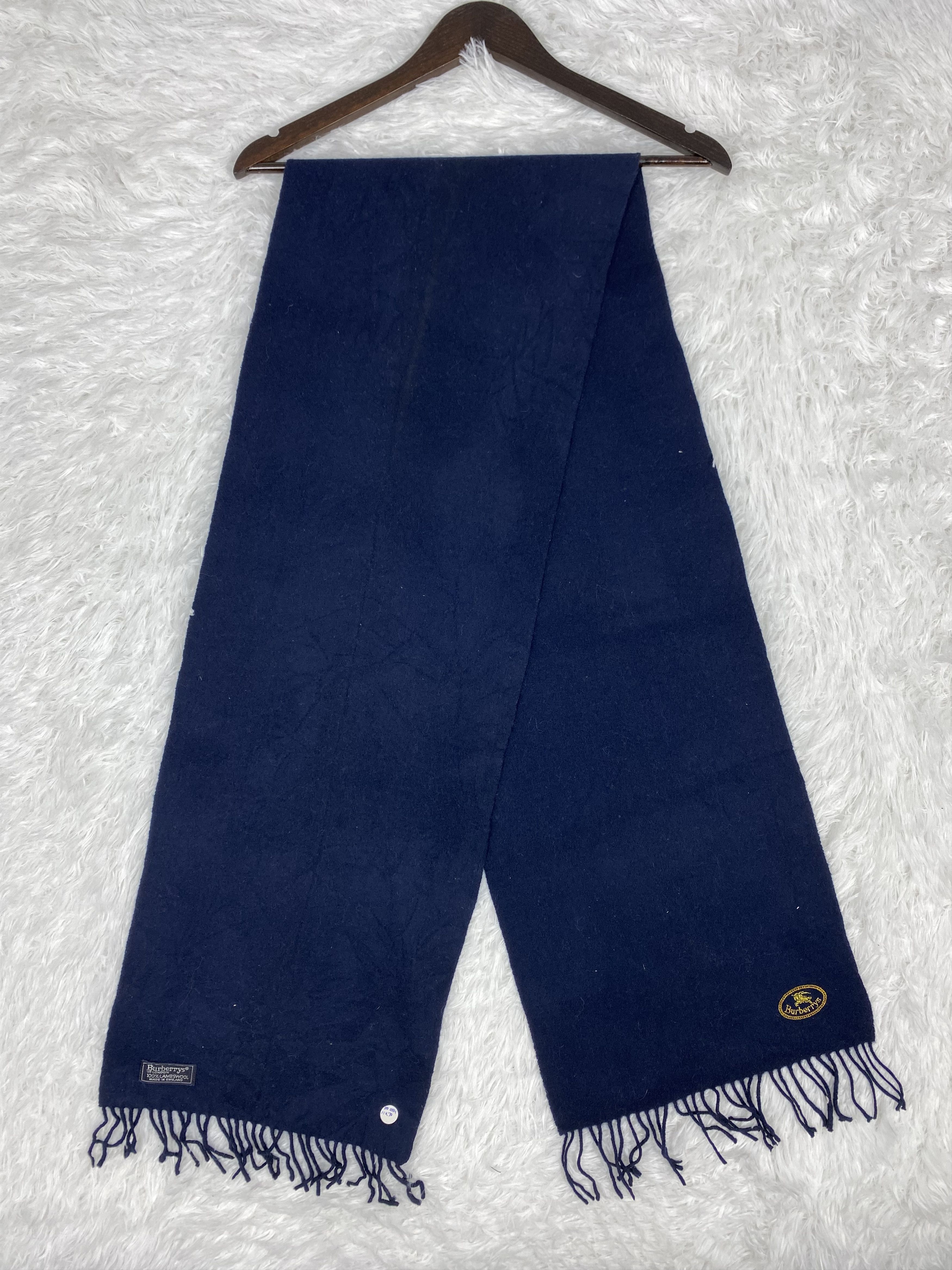 Burberry Vintage Burberry Scarf / Muffler Neckwear PM0054 Size ONE SIZE - 1 Thumbnail