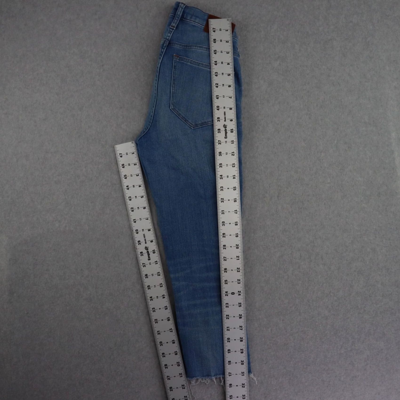 Madewell Madewell Jeans Women 25 Blue 9" High Rise Skinny Button Fly Distressed Frayed Size 42" / US 20 - 5 Thumbnail