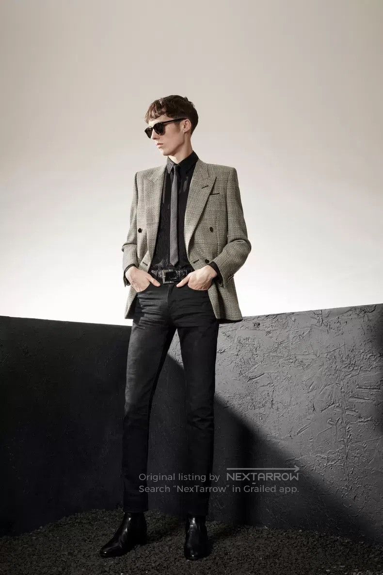 Saint Laurent Paris Saint Laurent Paris Mulberry Silk Dark Pattern Thorn Print Size XS / US 0-2 / IT 36-38 - 9 Thumbnail