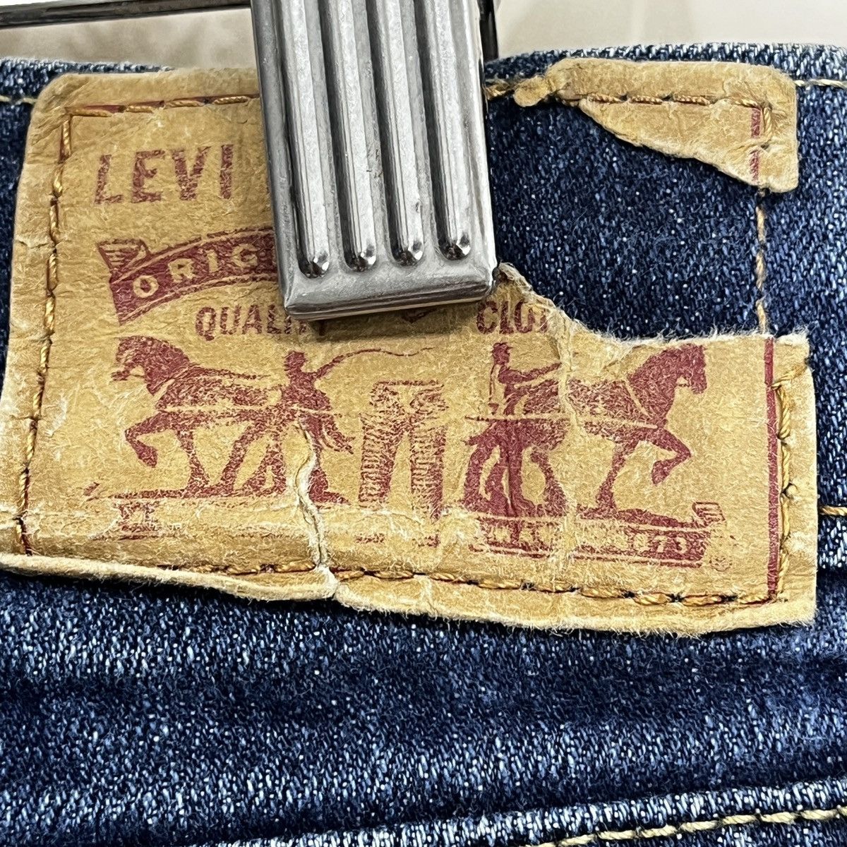Levi's Levis 505 Straight Cut Distressed Waterless Denim Tears Art Size US 36 / EU 52 - 17 Thumbnail
