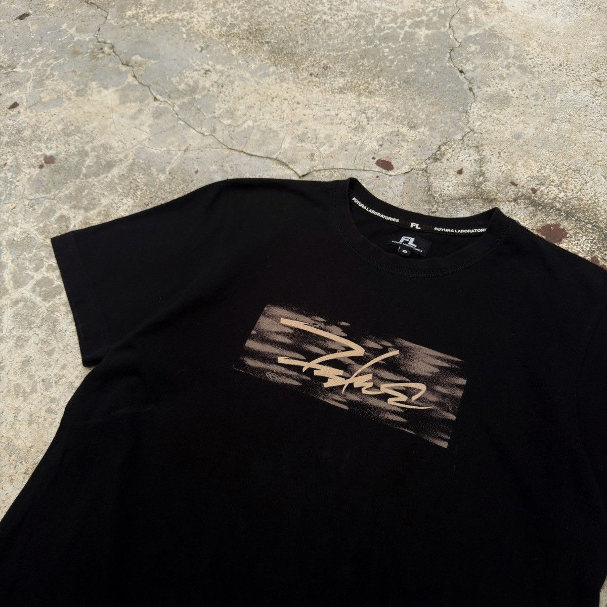 Futura Futura box logo signature Graphic Design Tee Japanese Brand Size US S / EU 44-46 / 1 - 2 Thumbnail