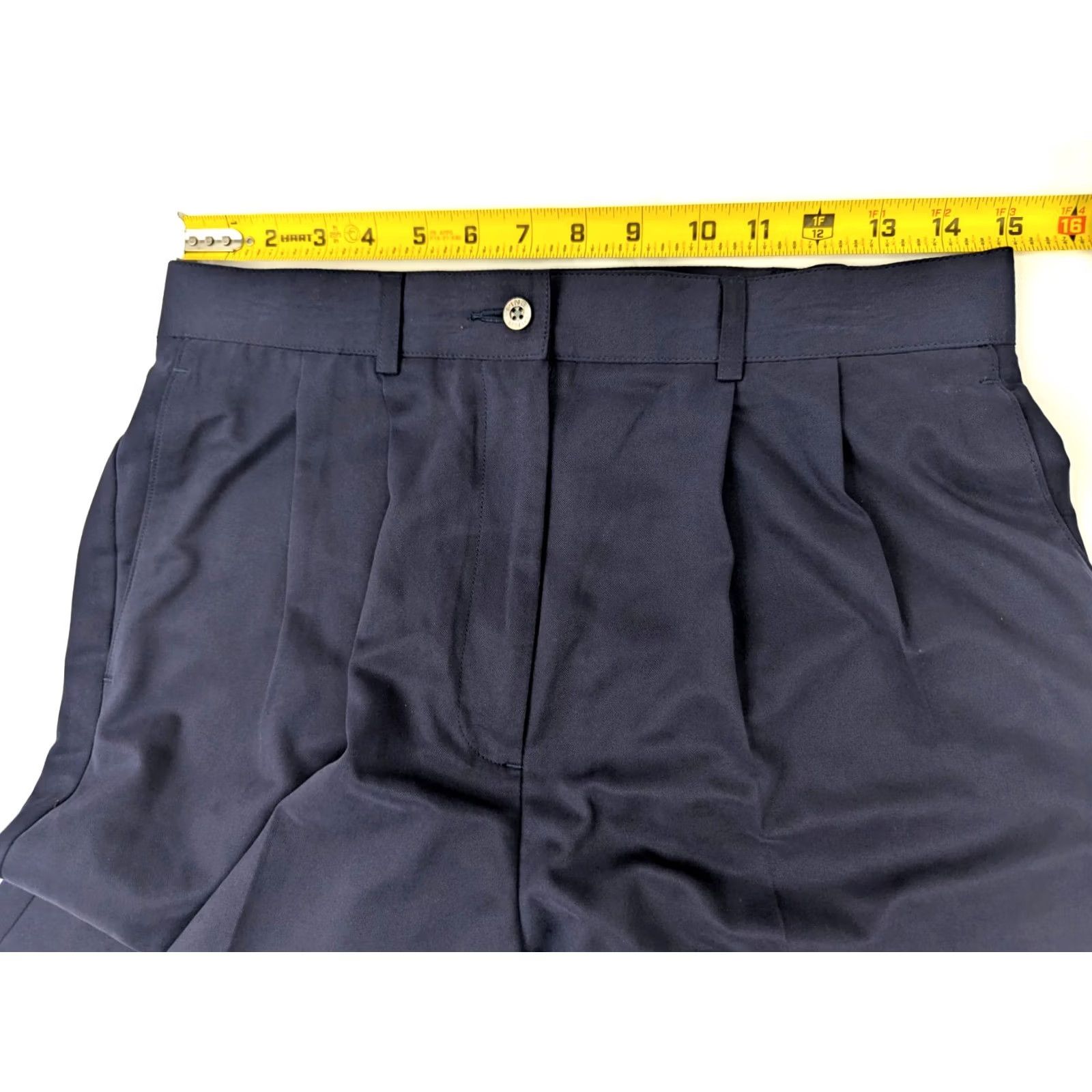 Vintage Ping Bermuda Golf Shorts Women 10 Navy Blue Stretch Pockets Flat Front Bermuda Athletic Slip Pocket Zip Front Size 32" / US 10 / IT 46 - 5 Thumbnail