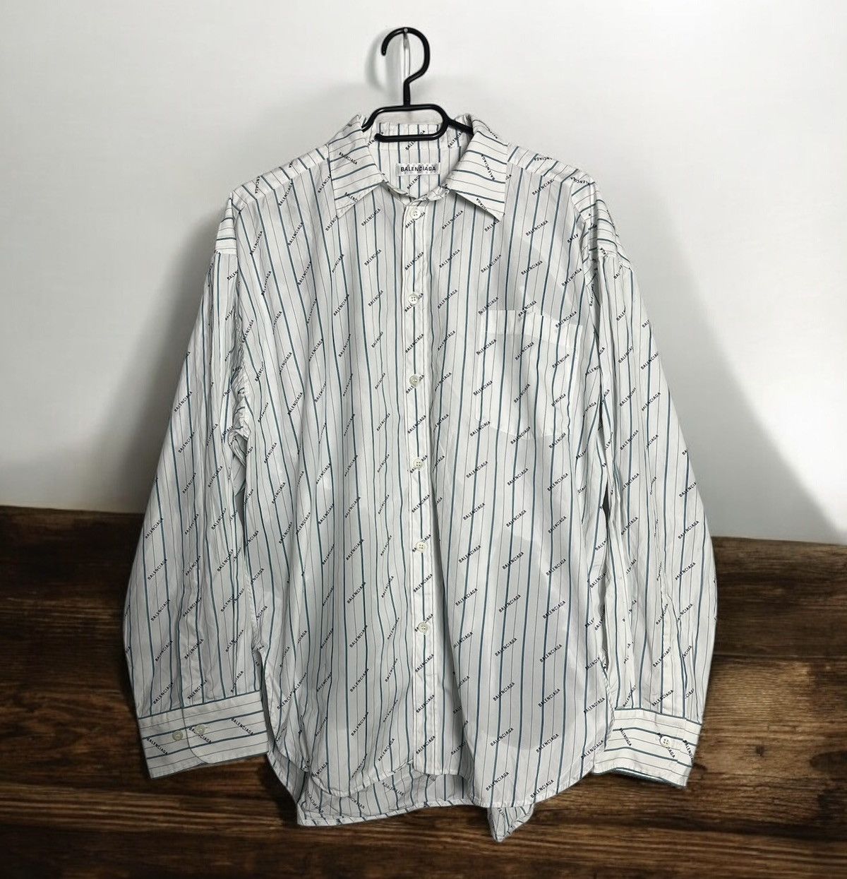 Balenciaga Balenciaga full monogram white shirt Size US M / EU 48-50 / 2 - 1 Thumbnail