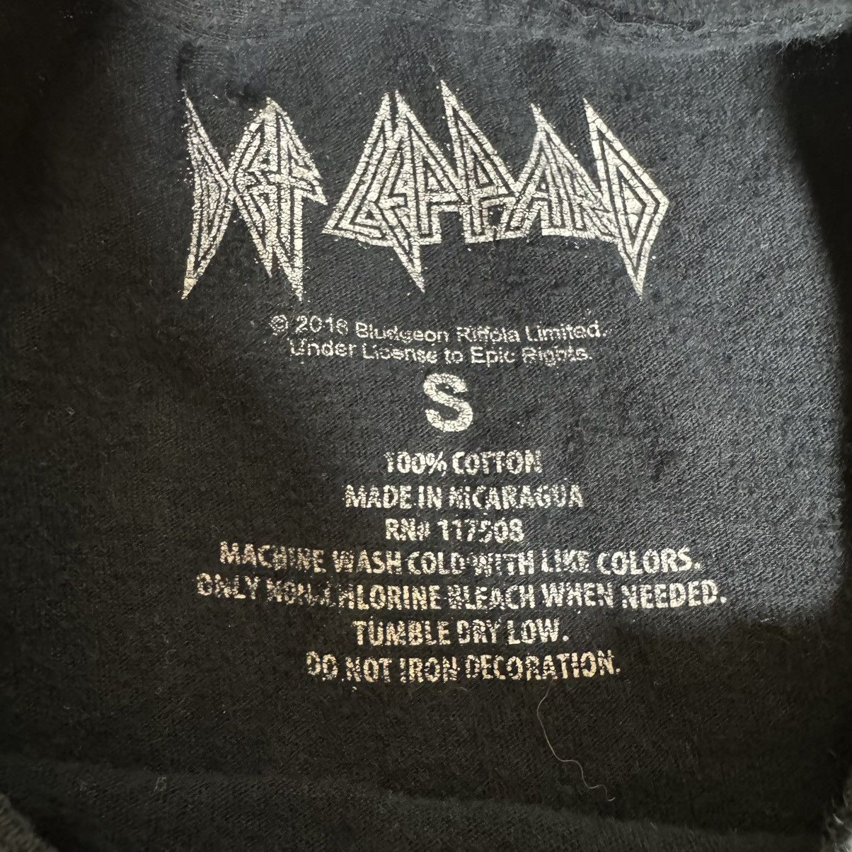 Band Tees × Def Leppard Def Leppard Pyromania Cut-Off Double-Sided Rock Tour T-Shirt Size US S / EU 44-46 / 1 - 3 Thumbnail
