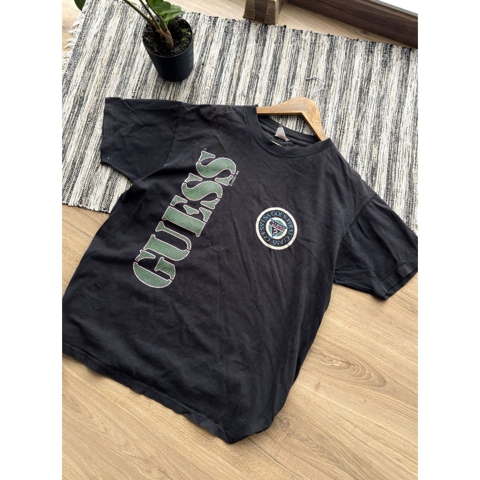Guess VINTAGE Guess T-Shirt XL Men Black 80s 90s Art Band Distressed Skull Logo Cotton Short Sleeve Mens Size US XL / EU 56 / 4 - 3 Thumbnail