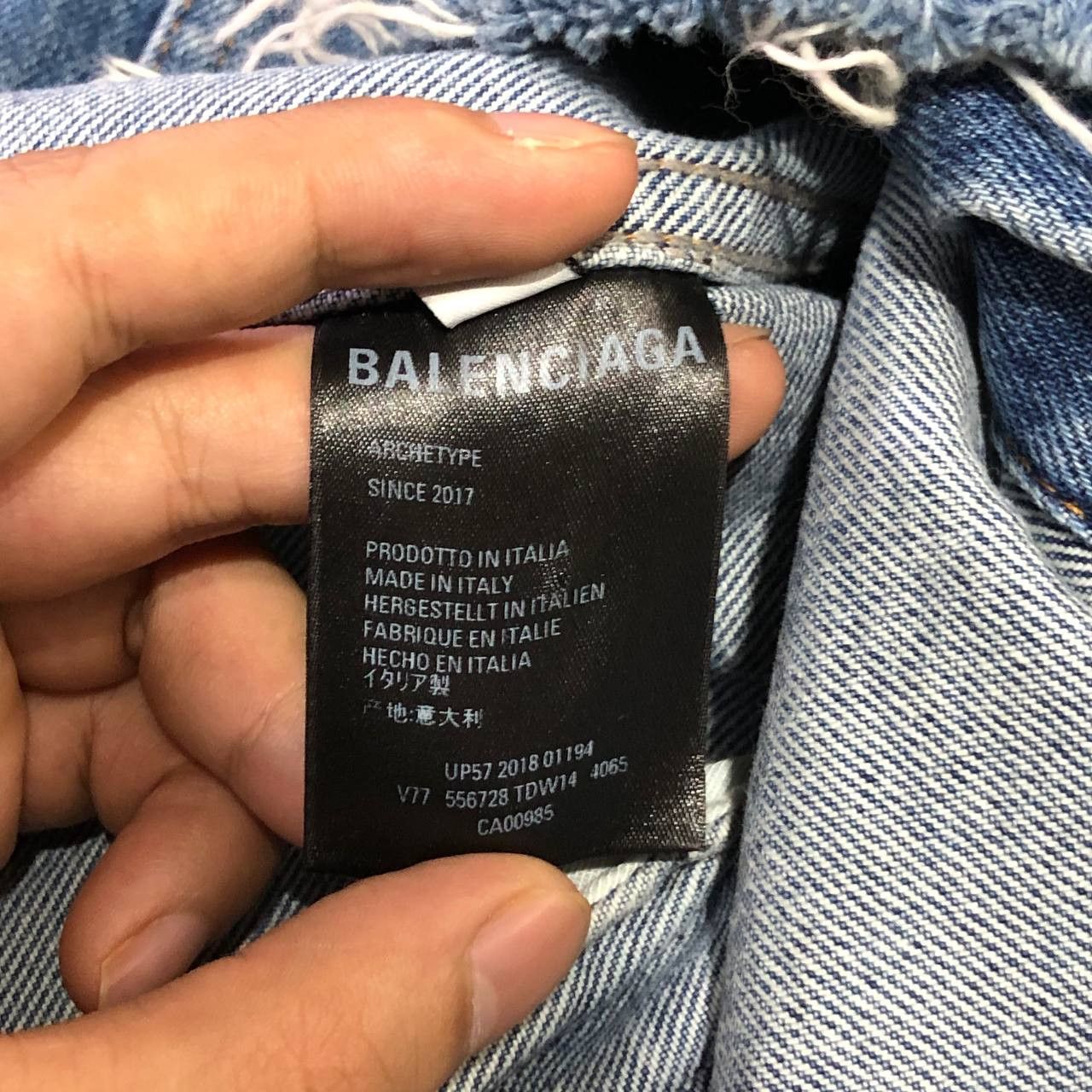 Balenciaga Balenciaga Destroys denim jacket Size US XL / EU 56 / 4 - 11 Thumbnail