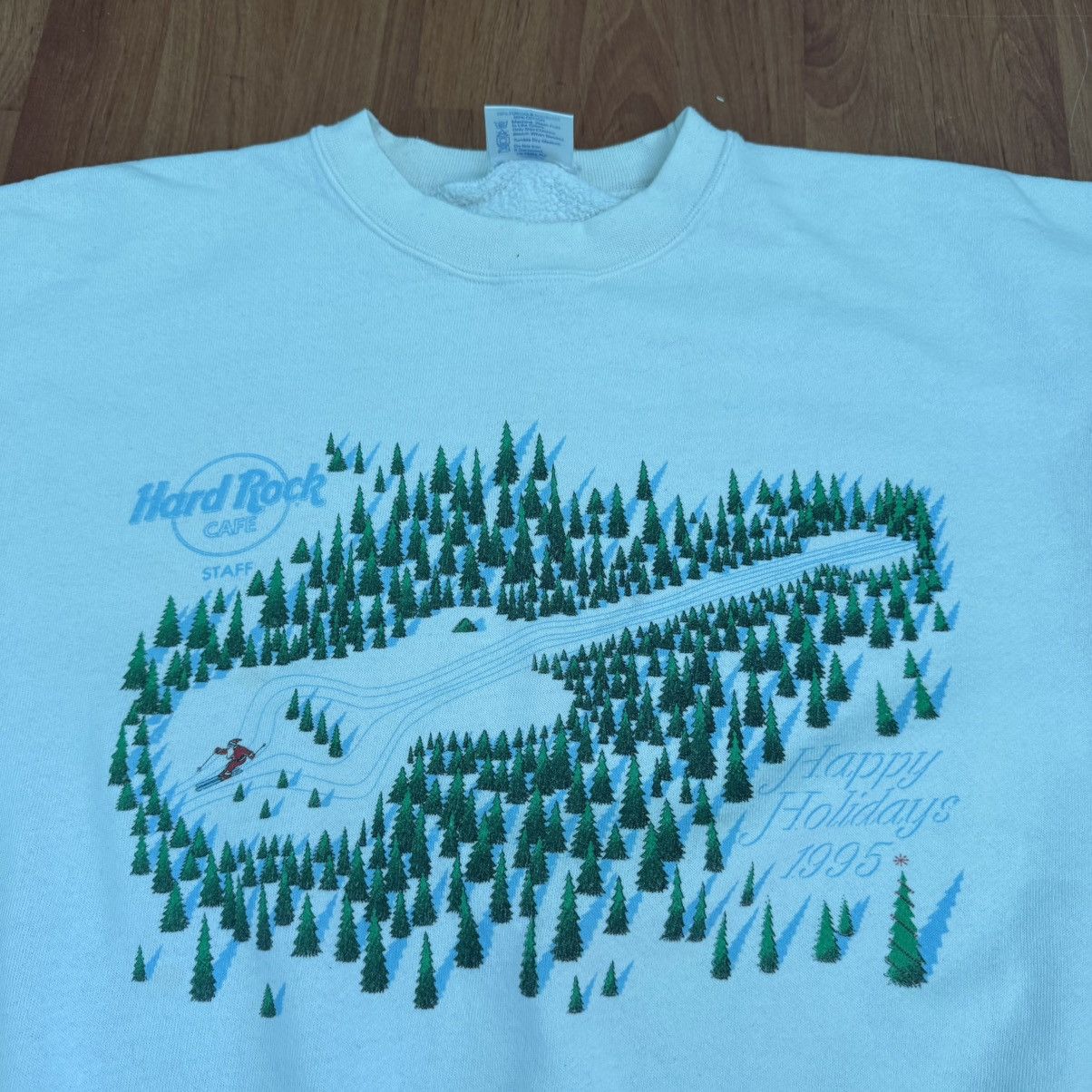 Hard Rock Cafe Vintage 90s Hard Rock Cafe Holiday Ski Sweatshirt Size US XL / EU 56 / 4 - 3 Thumbnail