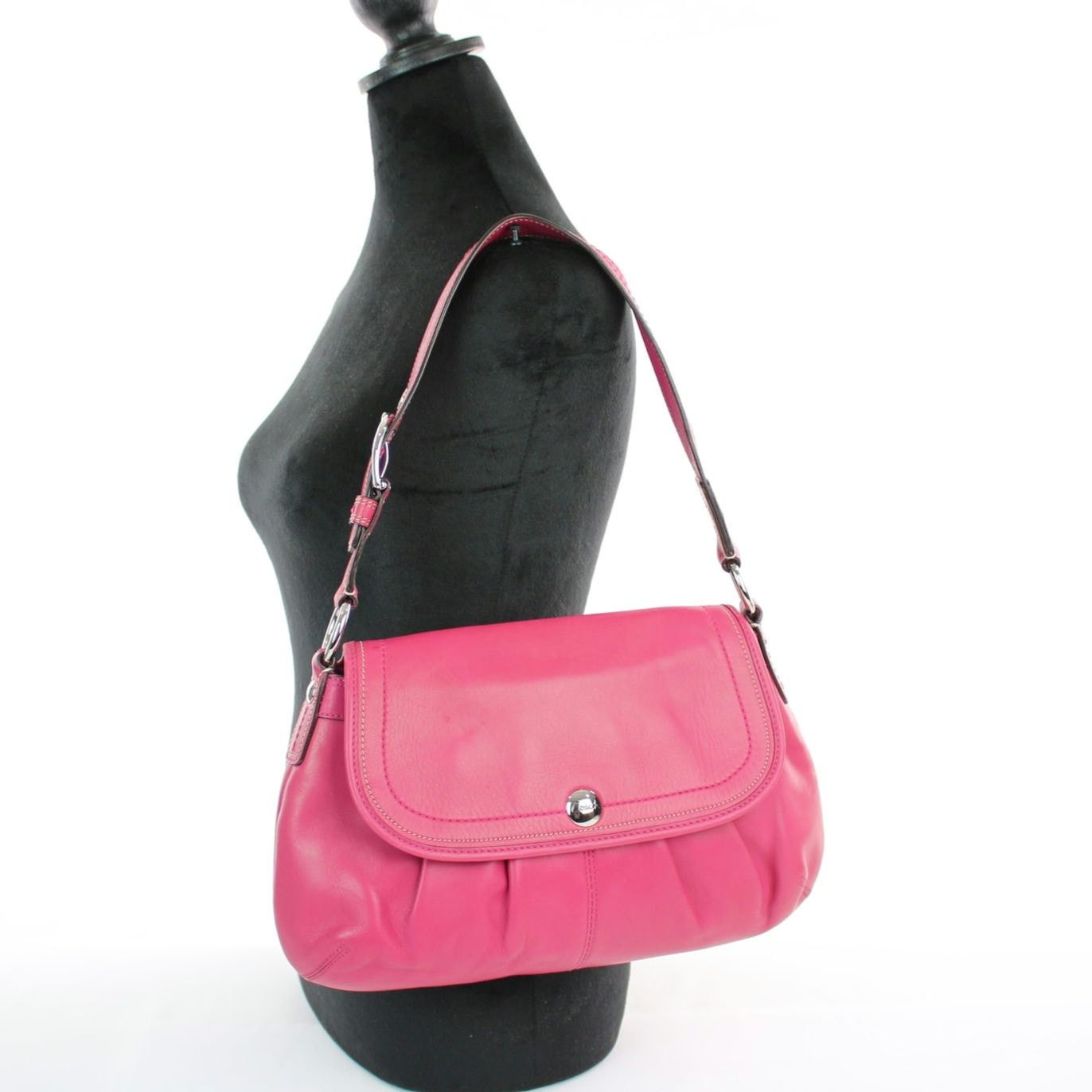 Coach Coach Soho Magenta Leather Hobo Bag Size ONE SIZE - 2 Thumbnail