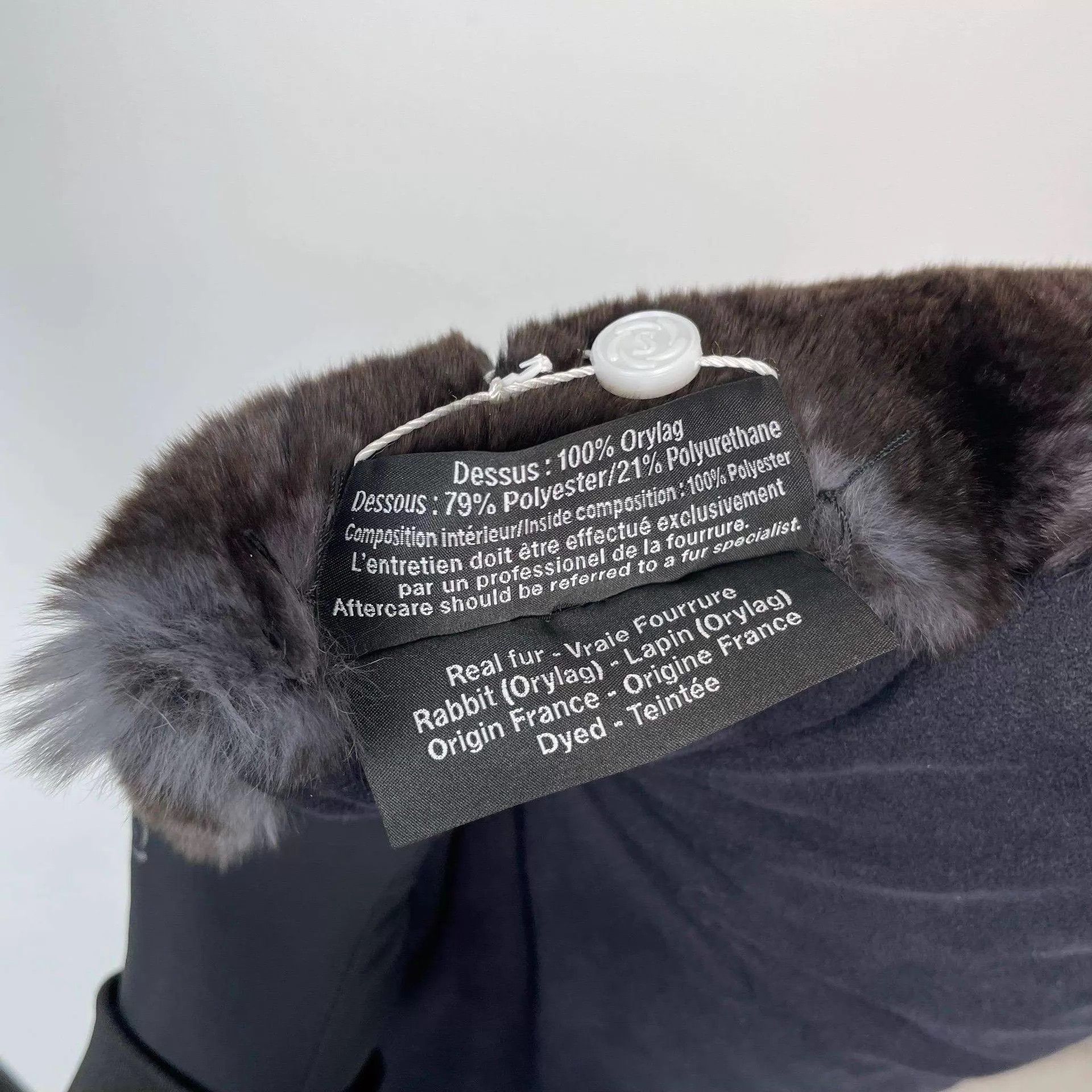 Chanel Chanel Soft Fur Mini Pillow Classic CC Logo Size ONE SIZE - 5 Thumbnail