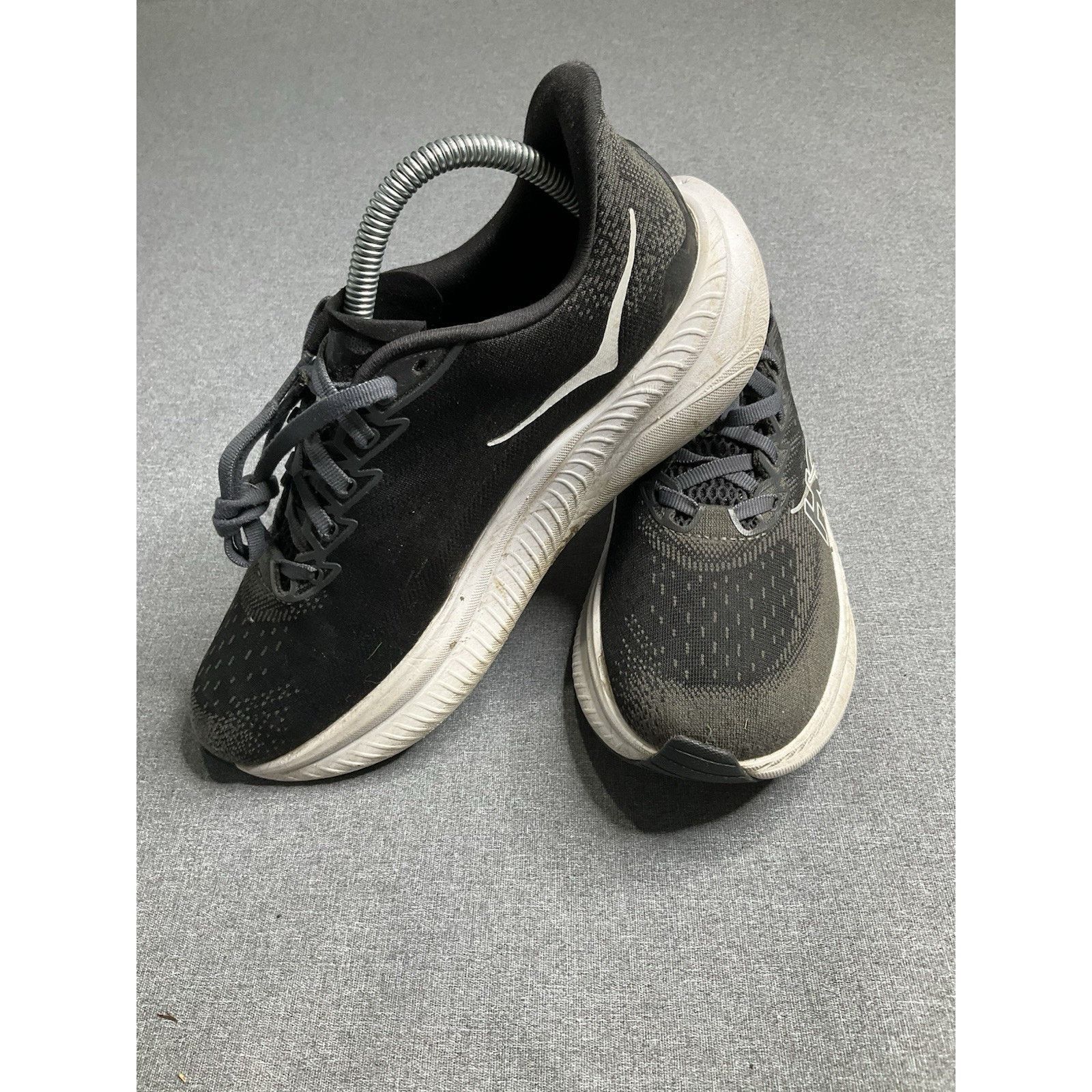 Hoka Hoka One One Mach 6 Womens Black And White Size 7.5 Running Size US 7.5 / IT 37.5 - 5 Thumbnail