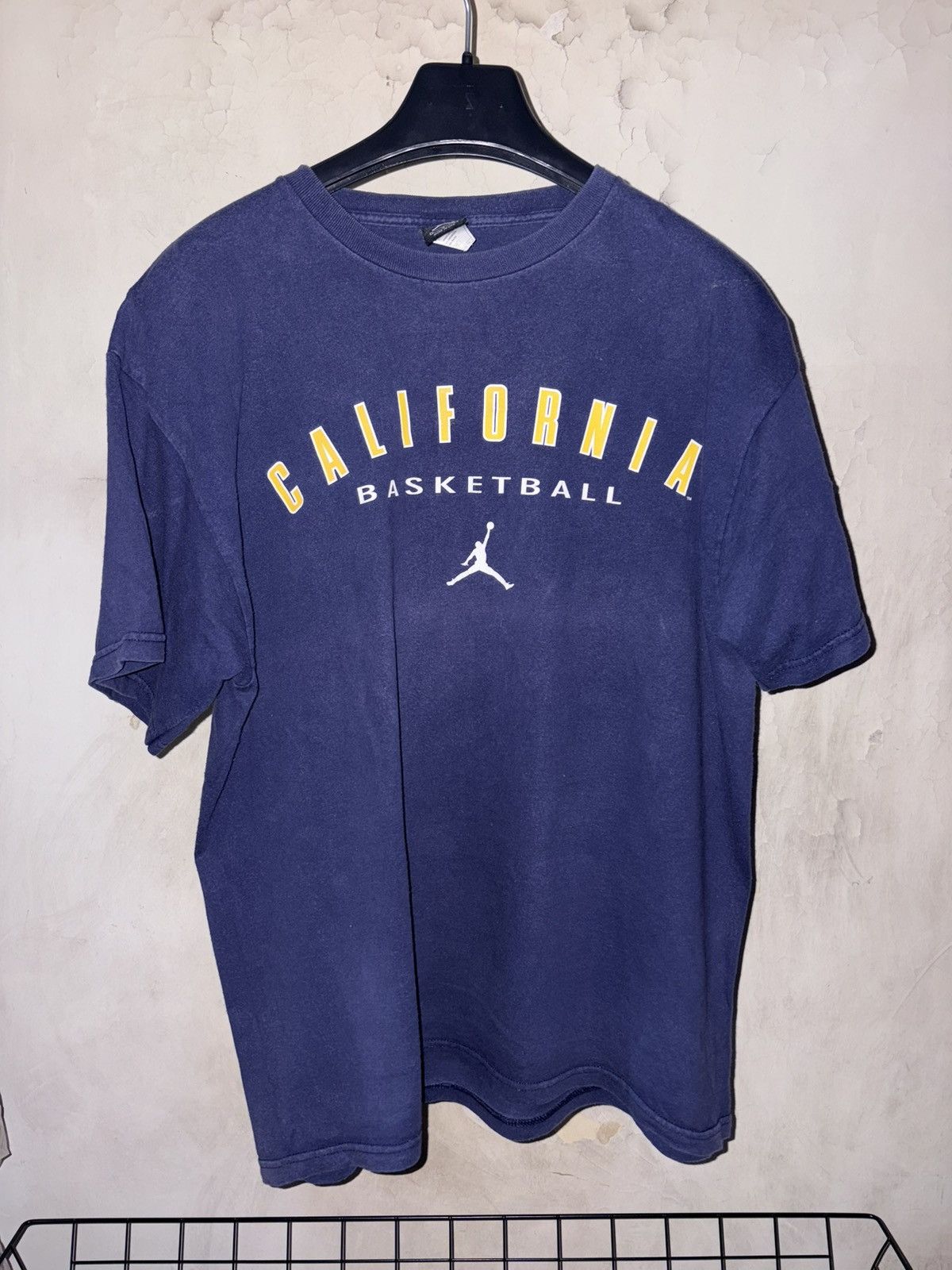 Nike Nike Air Jordan Vintage Tee Size US L / EU 52-54 / 3 - 1 Thumbnail