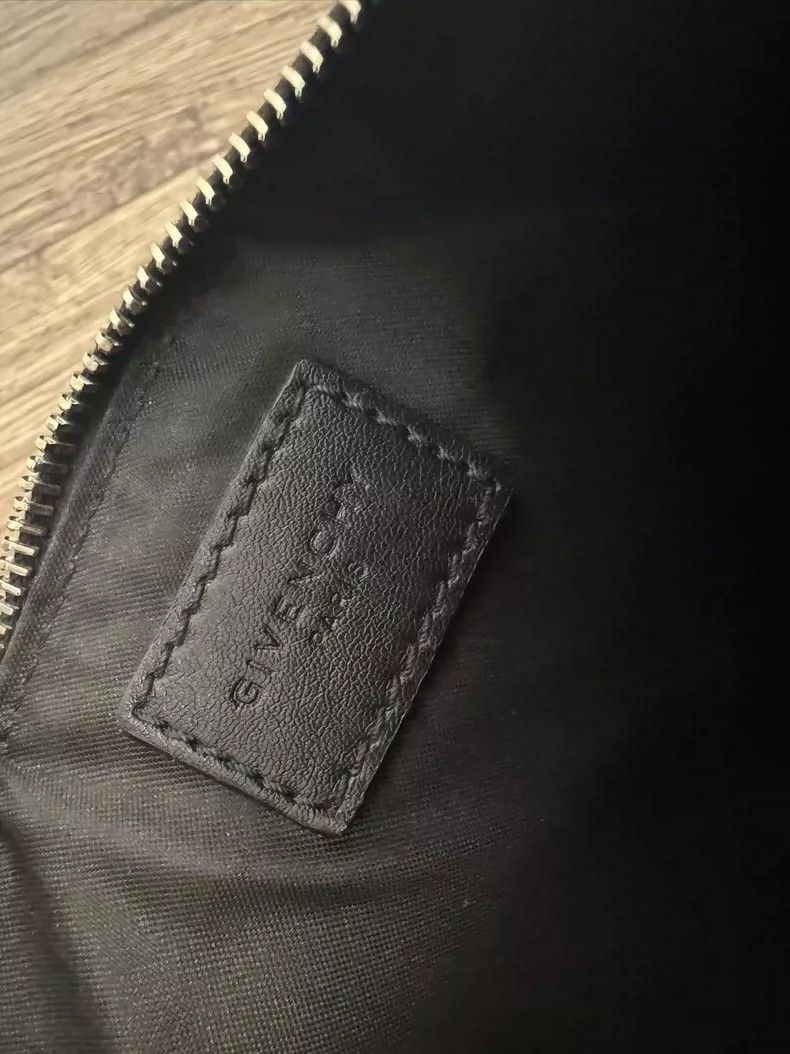 Other Givenchy Handbag Size ONE SIZE - 2 Thumbnail
