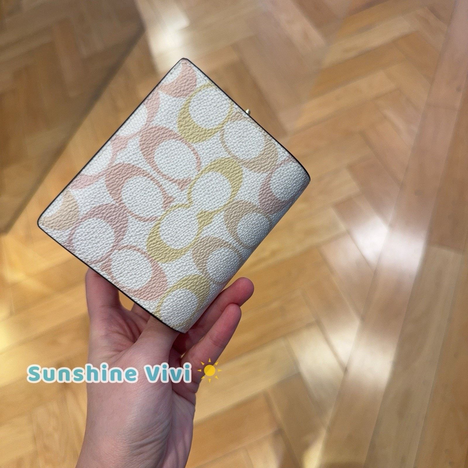 Coach NWT Coach Snap Wallet Pretty Gold/Chalk/Pink CEC37 Size ONE SIZE - 5 Thumbnail