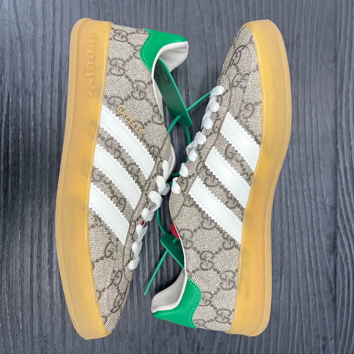 Gucci Gucci x Adidas ebony 36 like new shoes Size US 5 / IT 35 - 2 Thumbnail