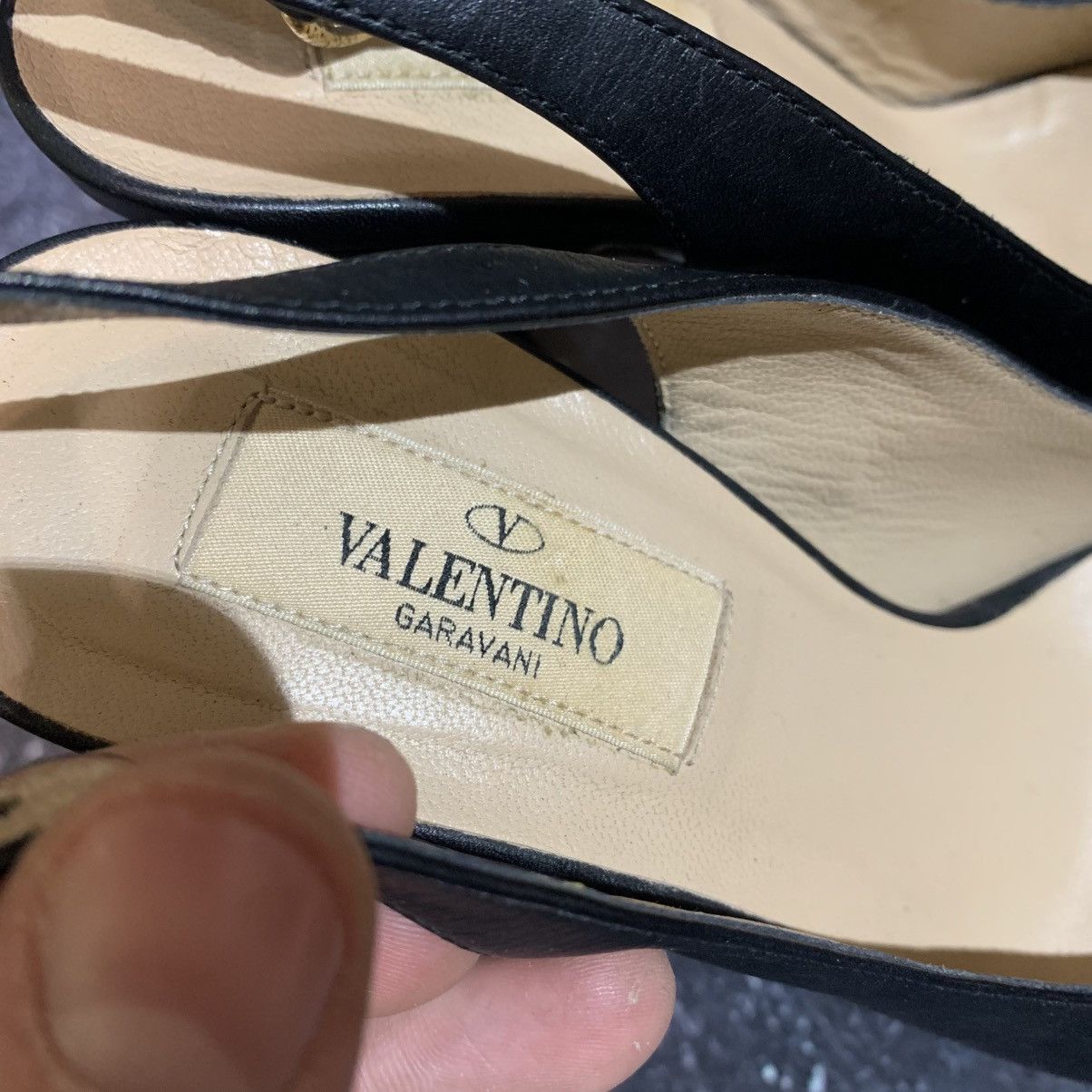 Valentino Valentino Garavani Women’s Leather Heels Size 36 Size US 6 / IT 36 - 6 Thumbnail