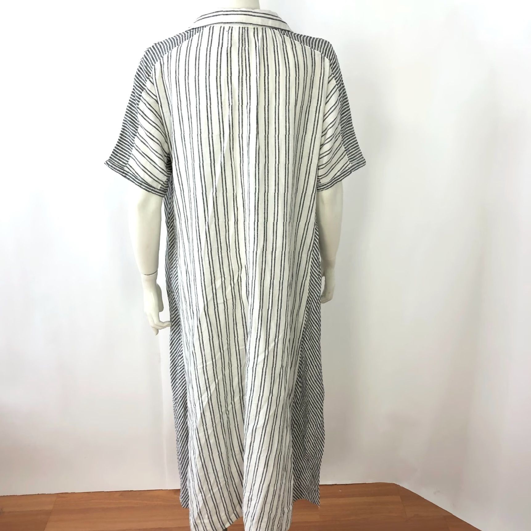 Lucky Brand Lucky Brand Black Linen Rayon V-Neck Popover A-Line Midi Dress Women Medium Below Knee Short Sleeve Striped Pattern Size M / US 6-8 / IT 42-44 - 4 Thumbnail