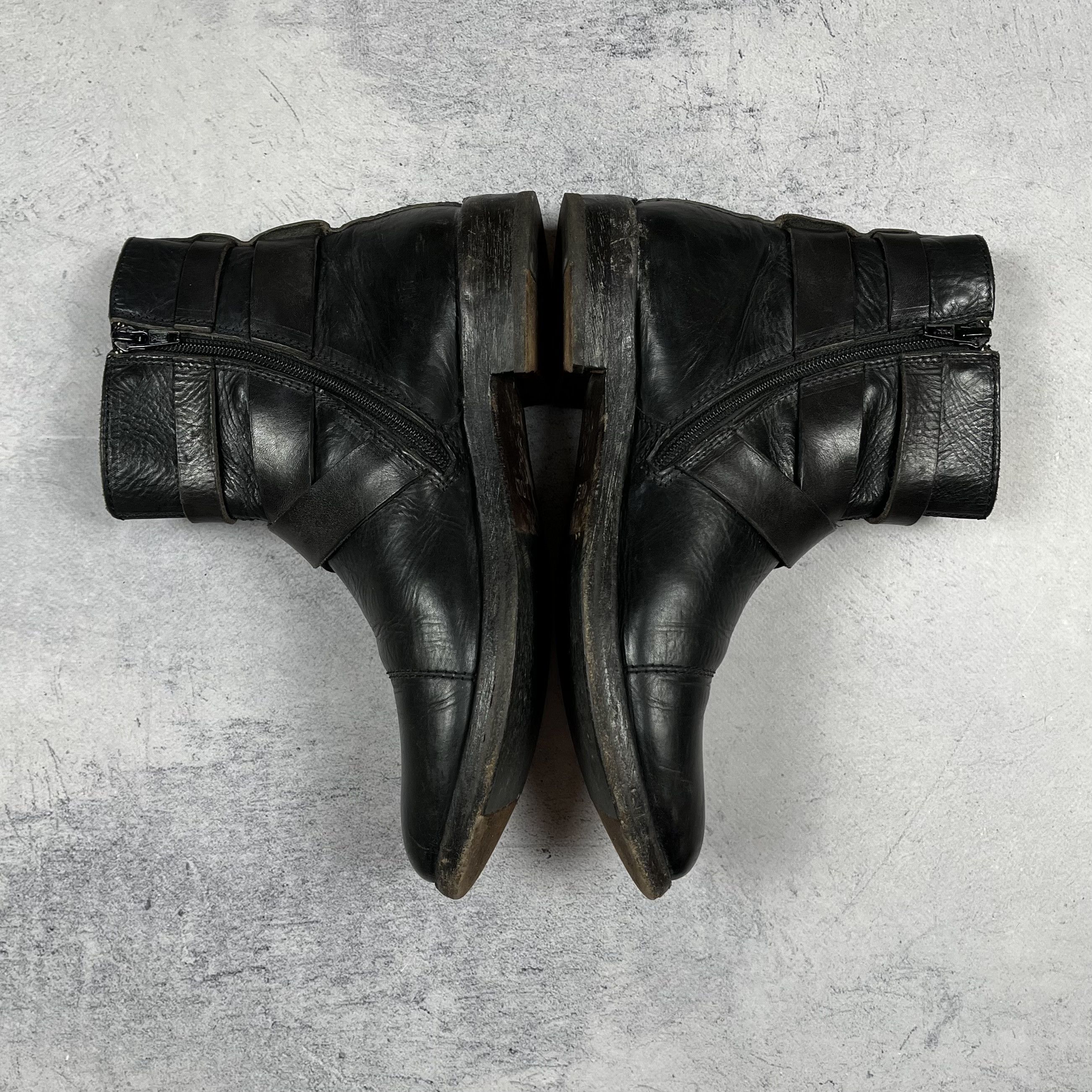 MoMA Ladies MoMA Avant-Garde Black Leather Chelsea Boots Size US 7 / IT 37 - 4 Thumbnail