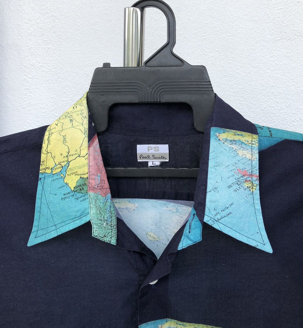 Paul Smith Paul Smith Globe Pattern Vintage Rare Design Shirt Size US L / EU 52-54 / 3 - 10 Thumbnail