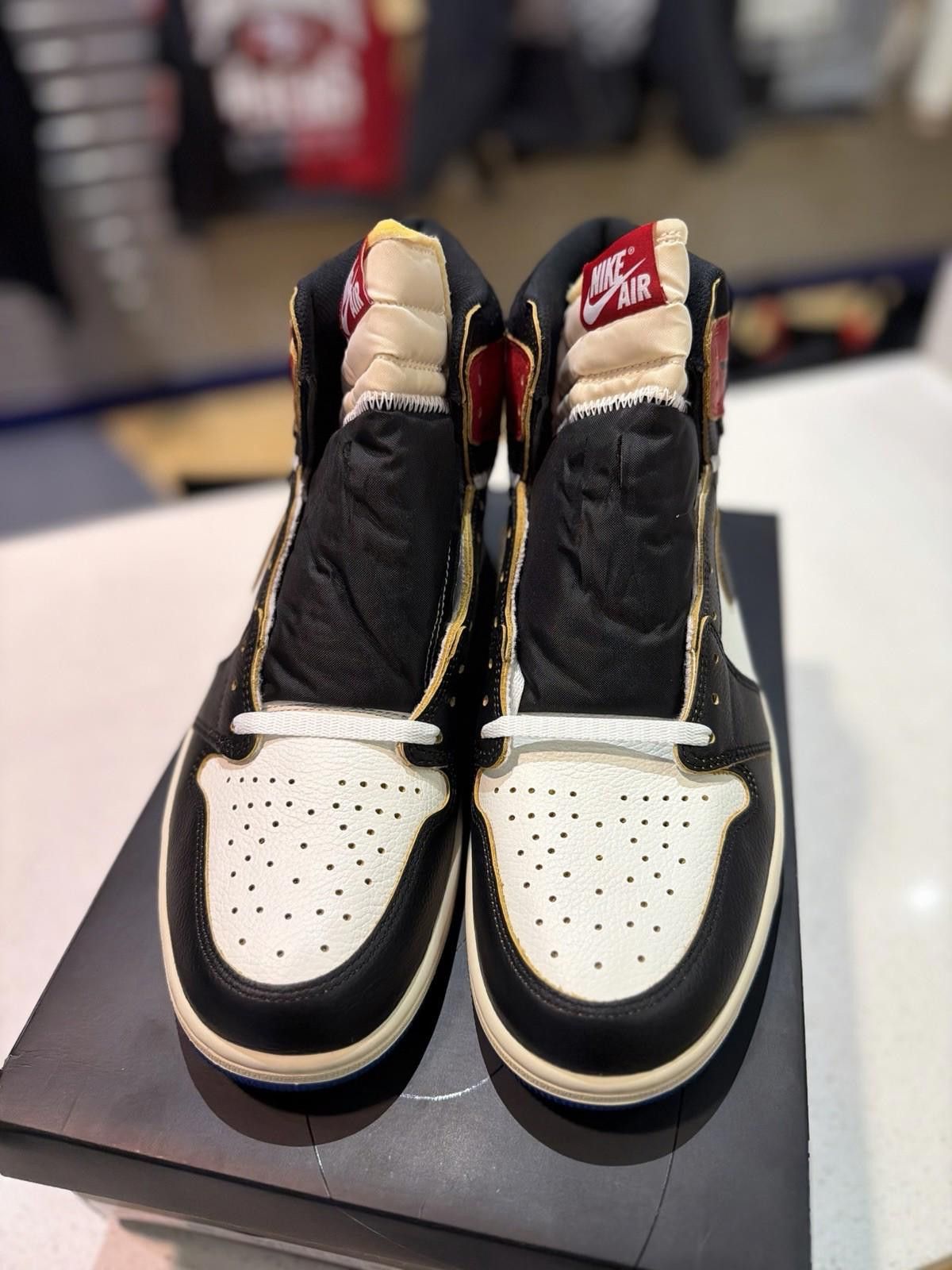 Jordan Brand Air Jordan 1 x Union x Fragment Black and Varsity Red (13) Size US 13 / EU 46 - 9 Thumbnail