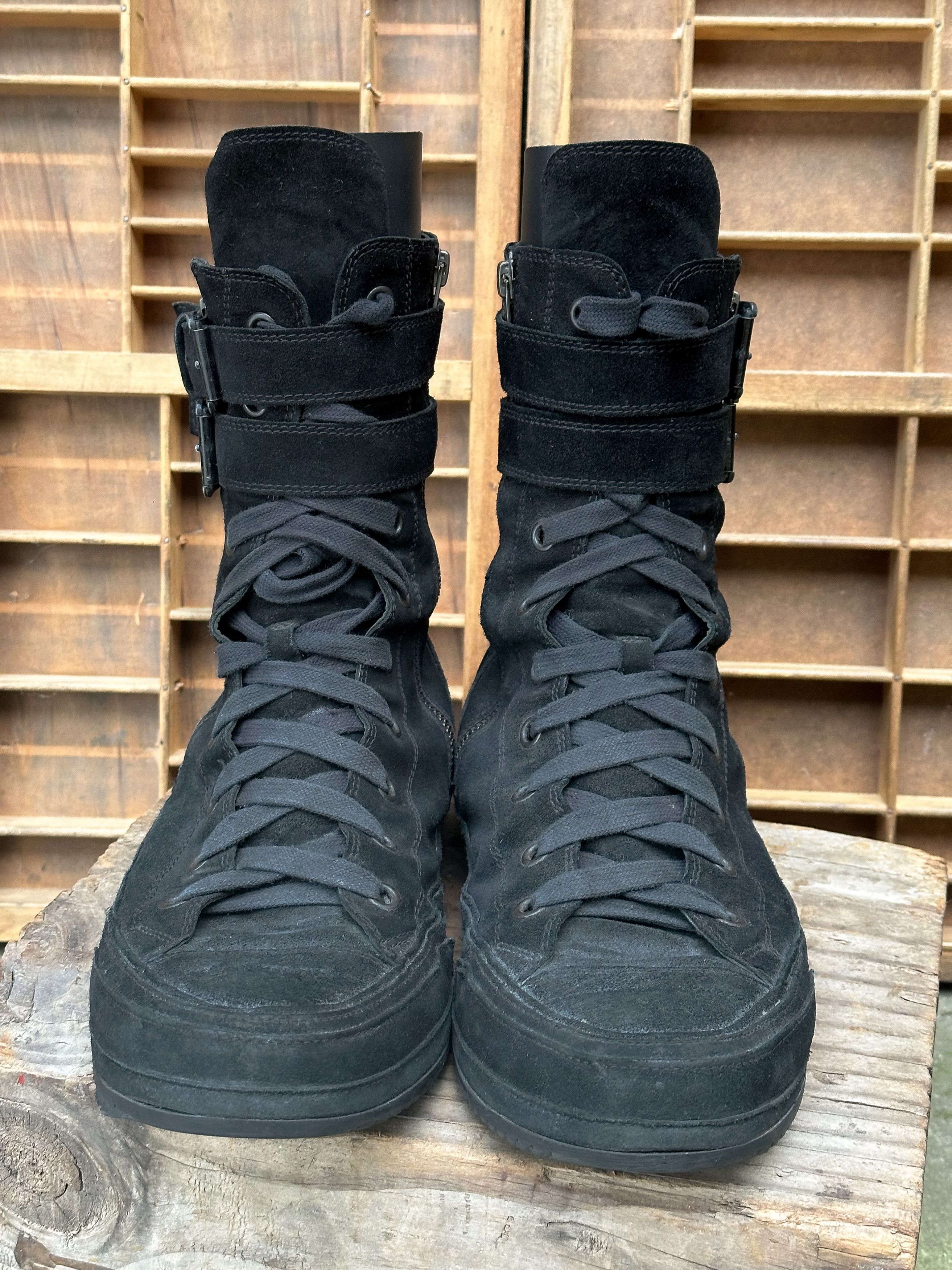 image of Ann Demeulemeester Scamosciato Suede Boots in Black, Men's (Size 9)