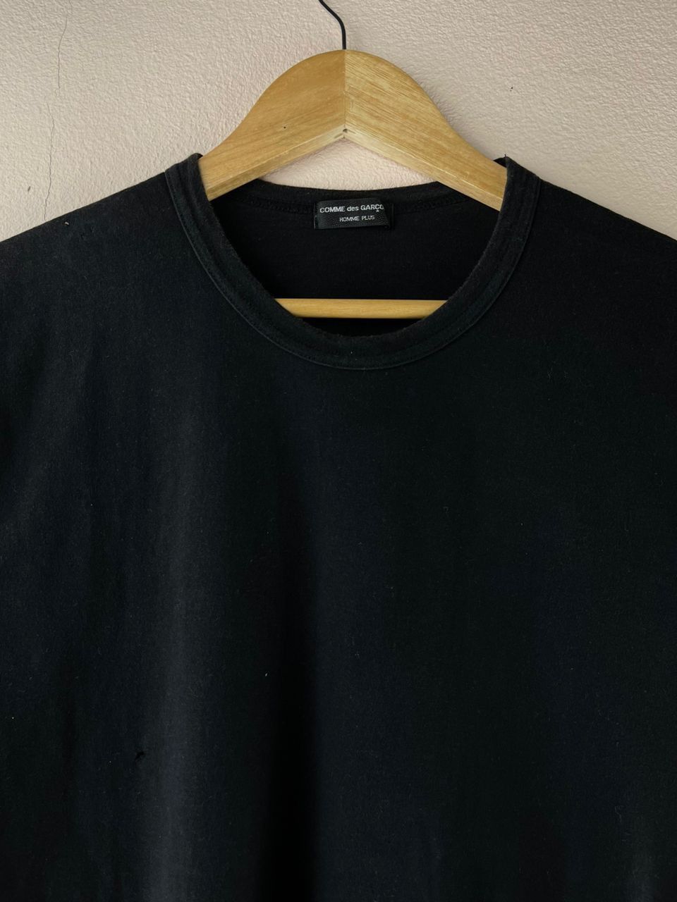 Comme des Garcons × Comme des Garcons Homme Plus × Japanese Brand AD2002 Comme Des Garcons Homme Plus Logo Tee Size US M / EU 48-50 / 2 - 5 Thumbnail