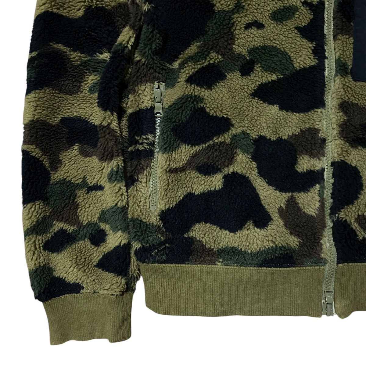 Bape Bape 1st Camo Boa Fleece Jacket Size XS / US 0-2 / IT 36-38 - 19 Thumbnail