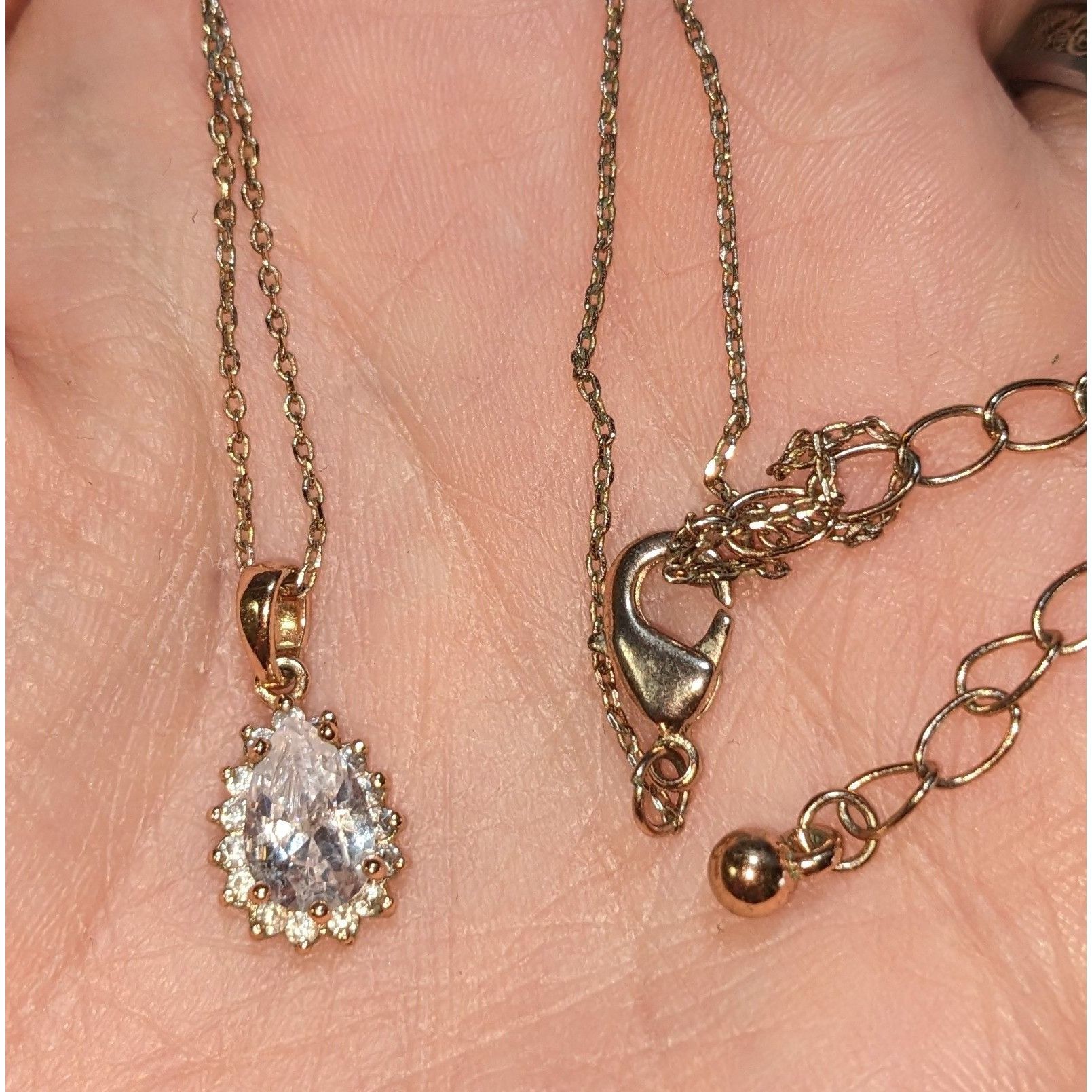 Other Elegant Crystal Teardrop Rose Gold Tone Necklace Size ONE SIZE - 4 Thumbnail