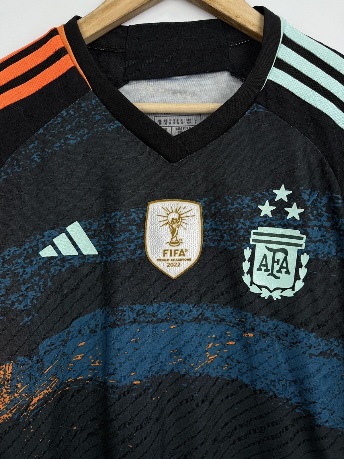 Adidas 🇦🇷 2022 Argentina Adidas Fifa World Champions Jersey T-Shirt Size US M / EU 48-50 / 2 - 4 Thumbnail
