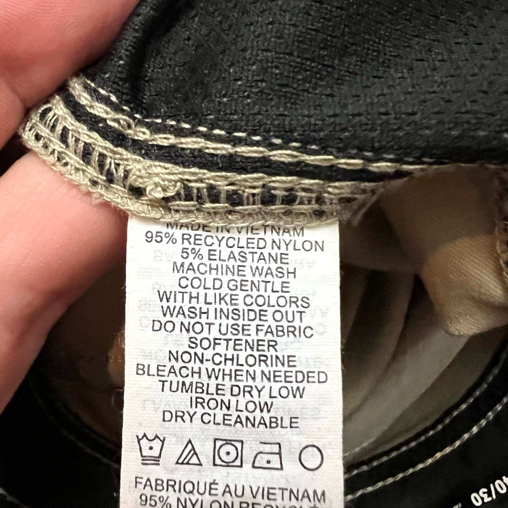 Prana Prana Pants Mens 40 Beige STRETCH ZION II RegularFit Cargo Hiking Regular Mens 40 Beige 29in Inseam Size US 40 / EU 56 - 7 Thumbnail