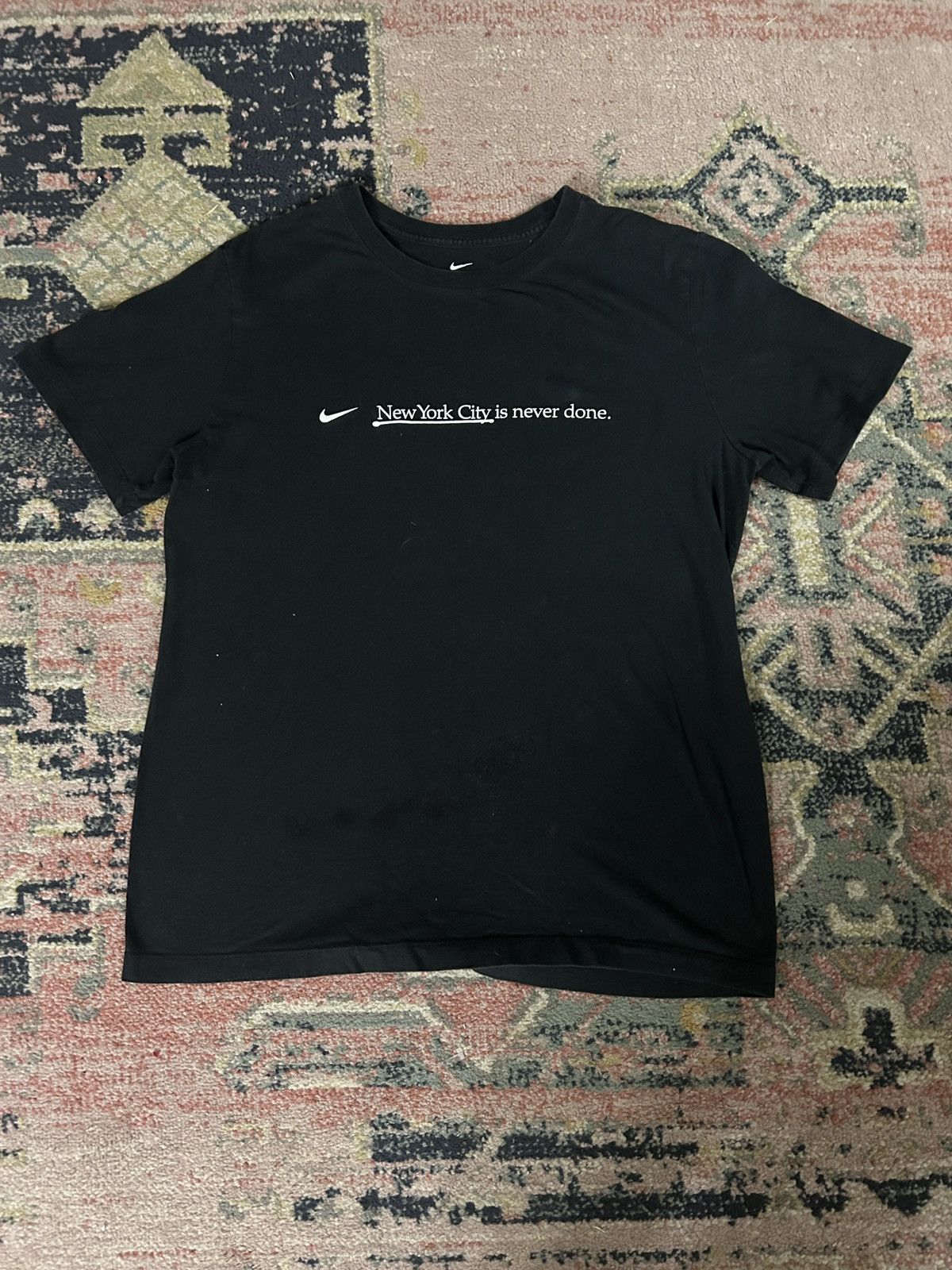 Nike Nike NYC "New York City Is Never Done" Graphic T-Shirt Size US M / EU 48-50 / 2 - 1 Thumbnail