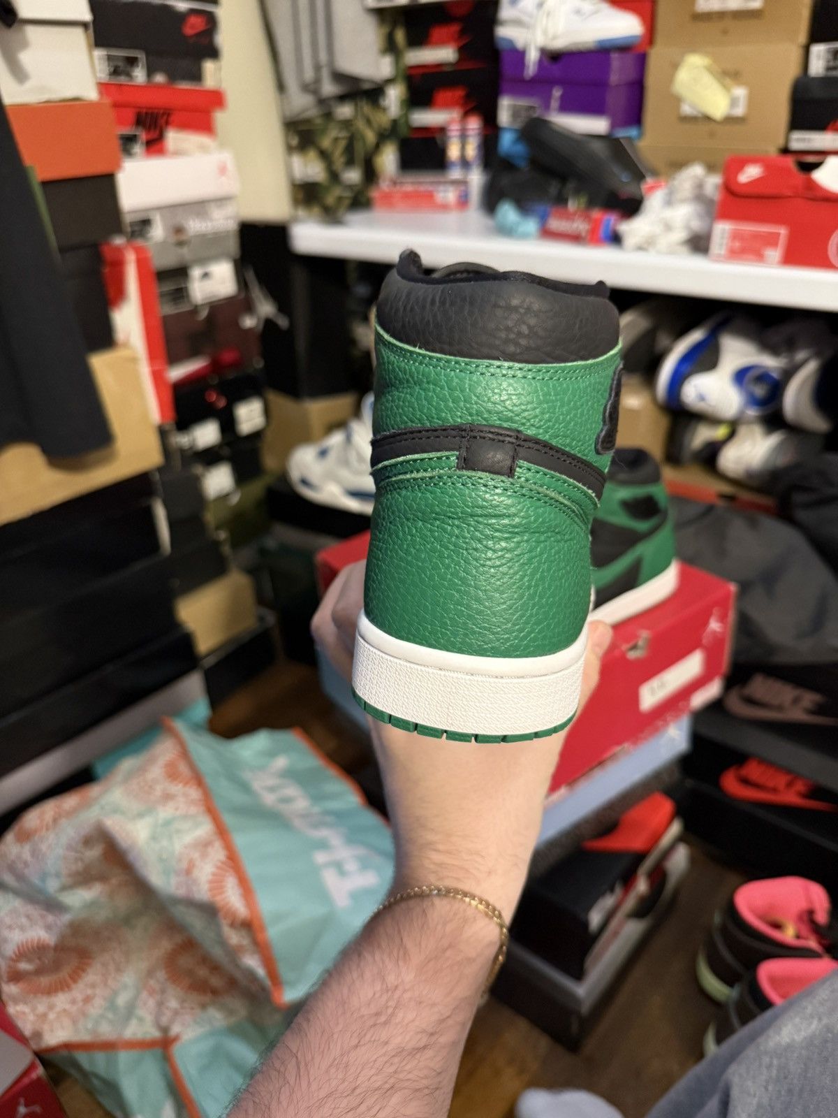 Jordan Brand Jordan retro 1 pine green sz 10 Size US 10 / EU 43 - 4 Thumbnail