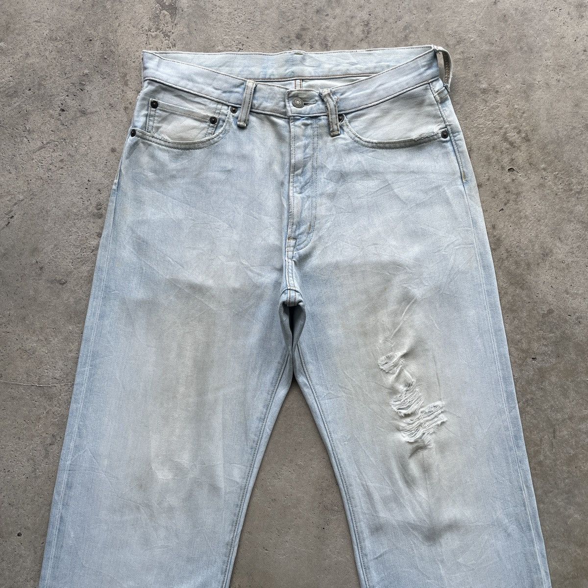 Japanese Brand Japanese Brand Light Wash Distressed Jeans Faded Pants Denim Size US 31 - 3 Thumbnail