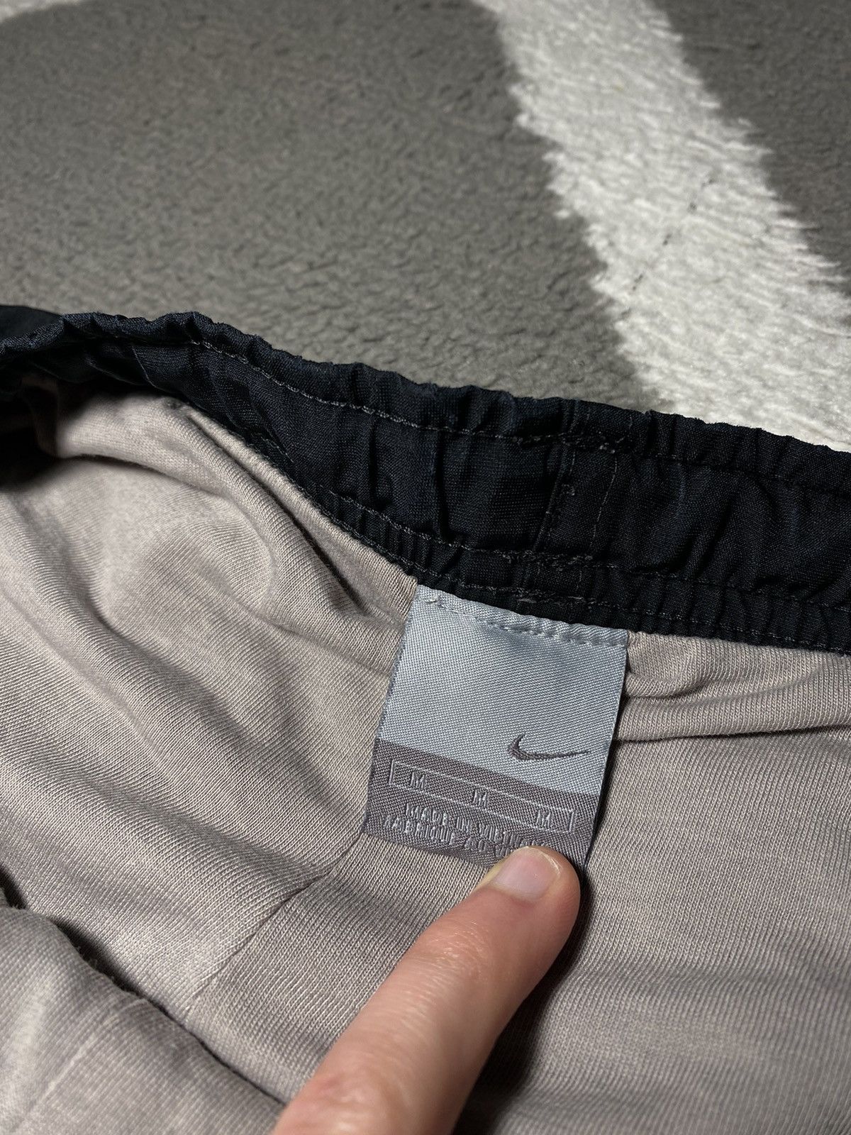 Nike × Vintage Vintage 00’s Nike Baggy Fit Sweatpants Trackpants Size US 34 / EU 50 - 15 Thumbnail
