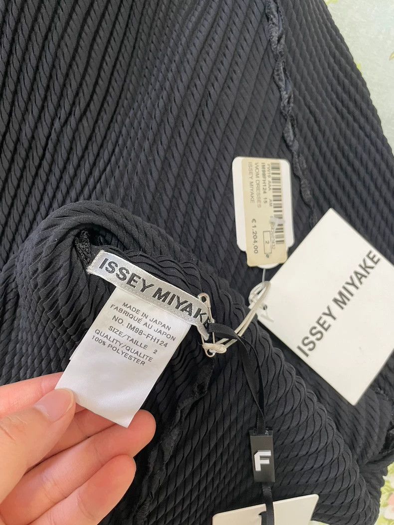 Issey Miyake Issey Miyake Black fishtail dress Size M / US 6-8 / IT 42-44 - 5 Thumbnail
