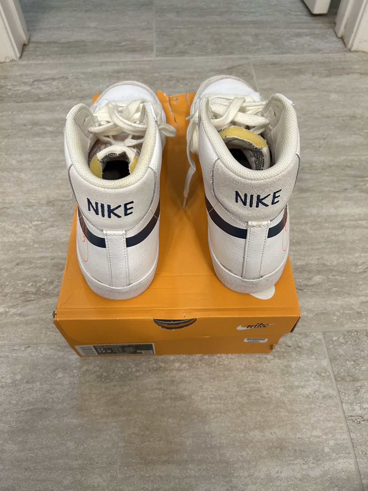 Nike Nike Blazer Mid 77 Mens Size US 11 / EU 44 - 3 Thumbnail