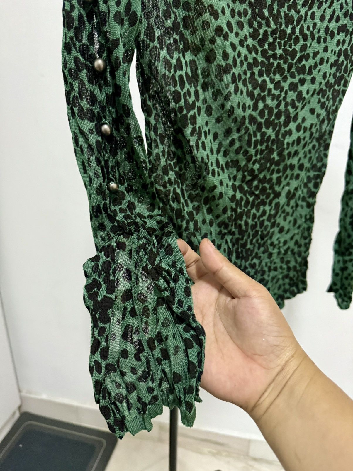 Hysteric Glamour Hysteric Glamour Green Leopard with Button On sleeves Size XS / US 0-2 / IT 36-38 - 6 Thumbnail