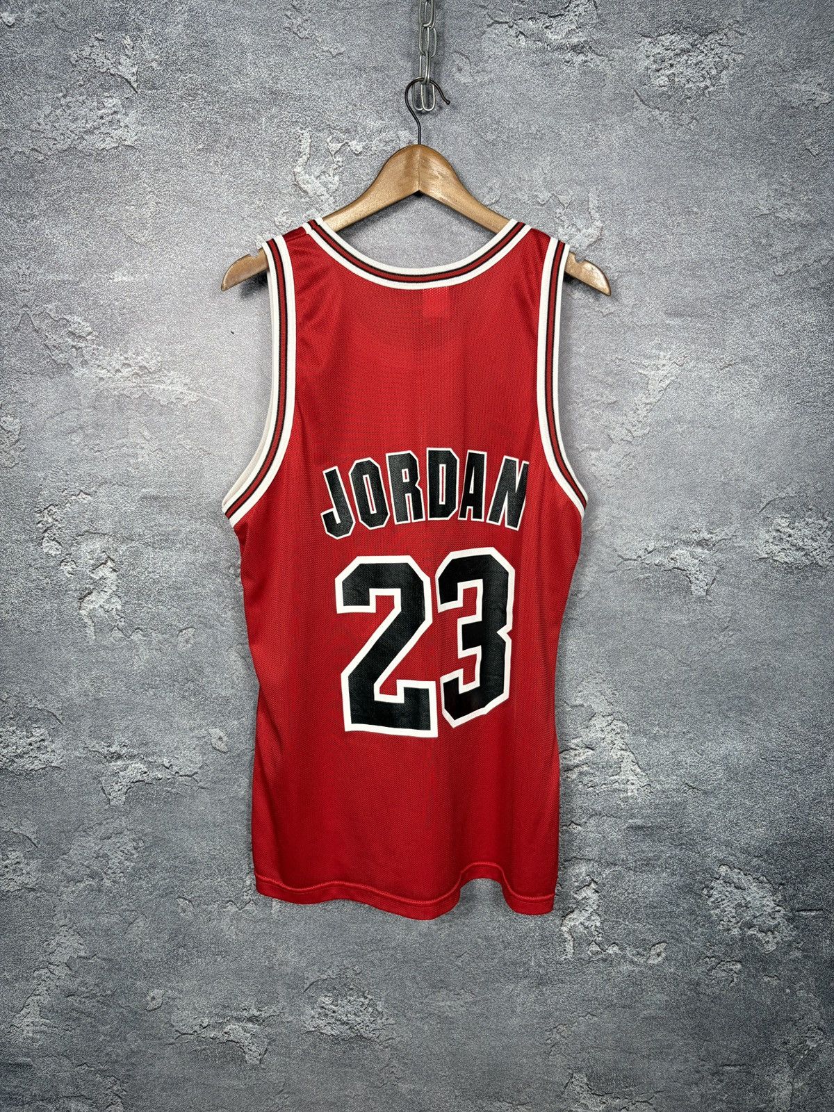 Champion Vintage 90s Chicago Bulls #23 Jordan Tank Top Jersey Size US M / EU 48-50 / 2 - 2 Thumbnail