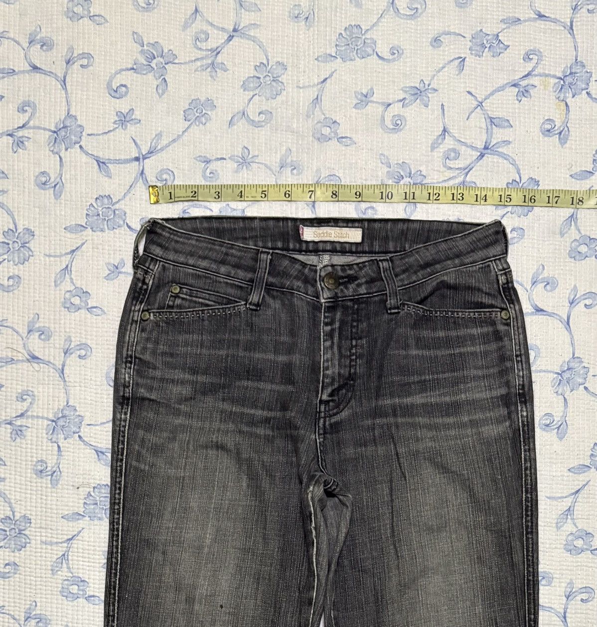 Levi's Levi’s Saddle Stich Streetwear Jeans Low Flared Denim Size US 29 - 3 Thumbnail