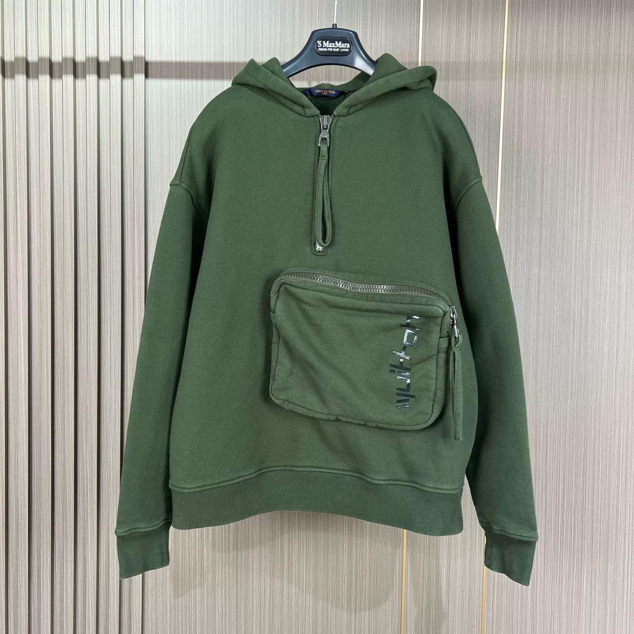 Louis Vuitton louis vuitton oversized hoodie with print Size S / US 4 / IT 40 - 1 Thumbnail