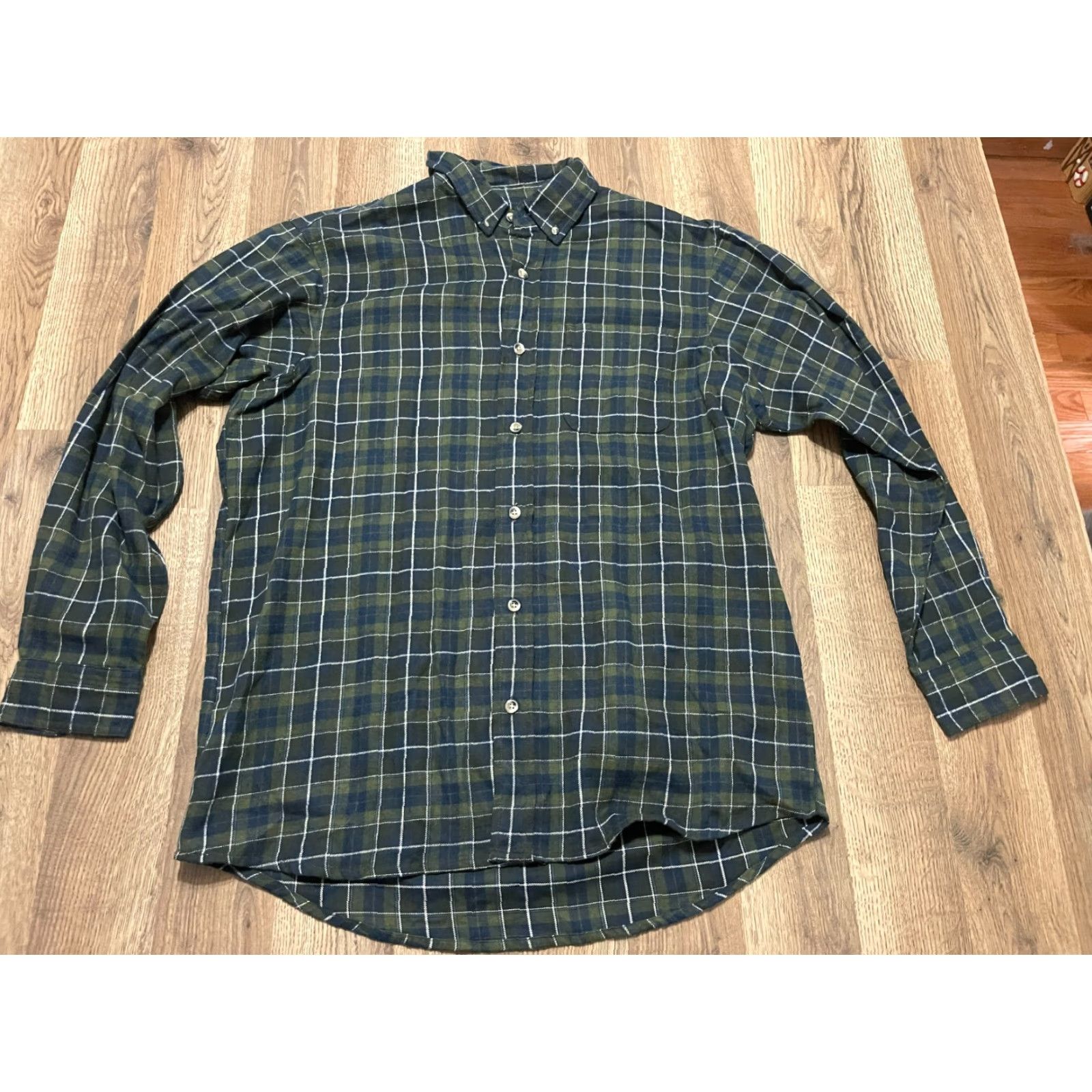 Vintage HOBBS CREEK Shirt, Men's Size Large, Plaid, Button-Down, Long Sleeve, Blue Green White, Casual, Regular fit, Button-Up, Fall Spring Summer, Mens Size US L / EU 52-54 / 3 - 2 Thumbnail
