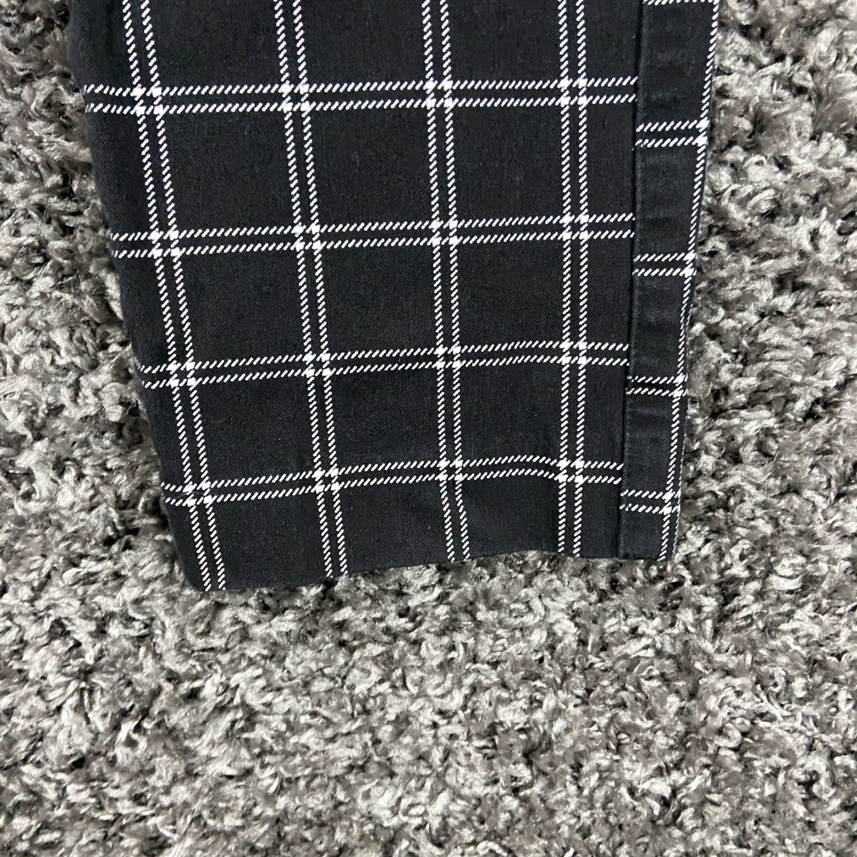 Old Navy VINTAGE Old Navy Dress Pants Women’s 6 Black Plaid High Rise Pixie Pockets Size 28" / US 6 / IT 42 - 2 Thumbnail