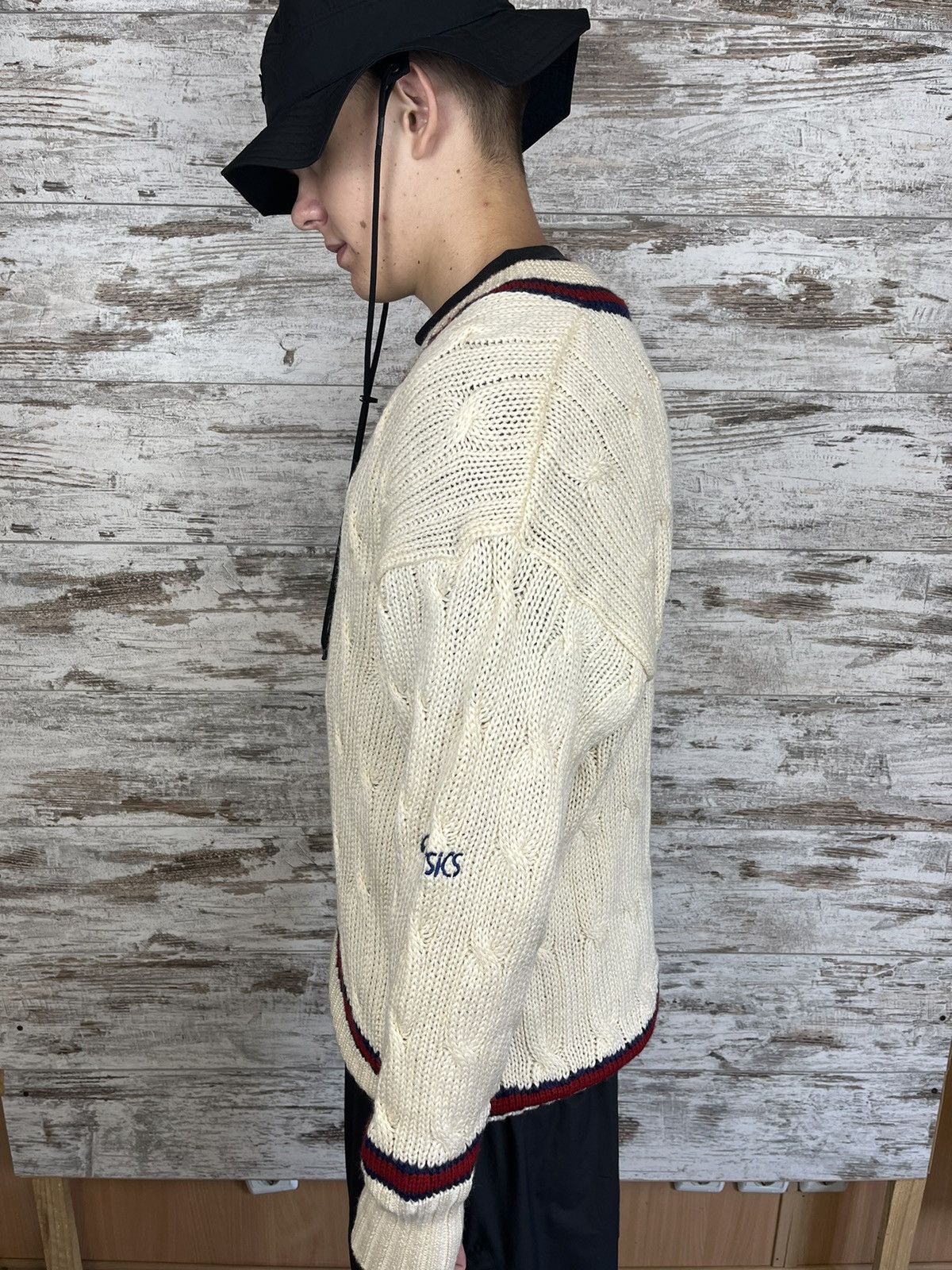 Asics Rare VINTAGE Asics Sweater England soocer football XL Size US XL / EU 56 / 4 - 23 Thumbnail