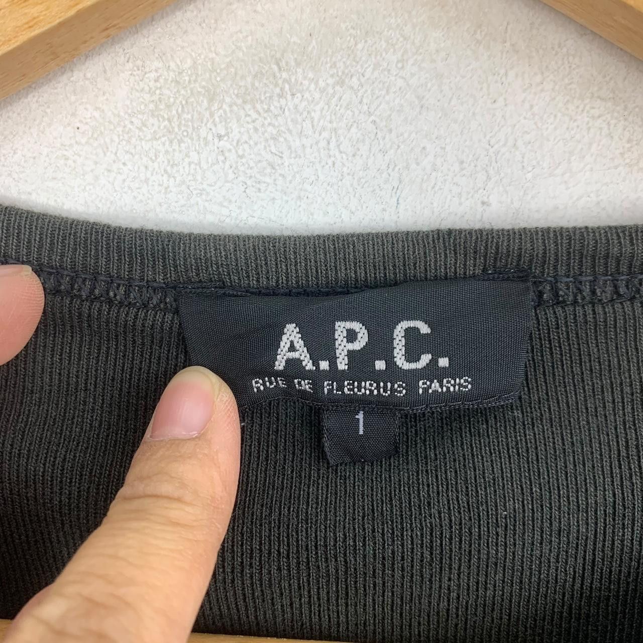 A.P.C. A.P.C APC PARIS Rue De Fleurus Natural Sun Faded Tee Size S / US 4 / IT 40 - 3 Thumbnail